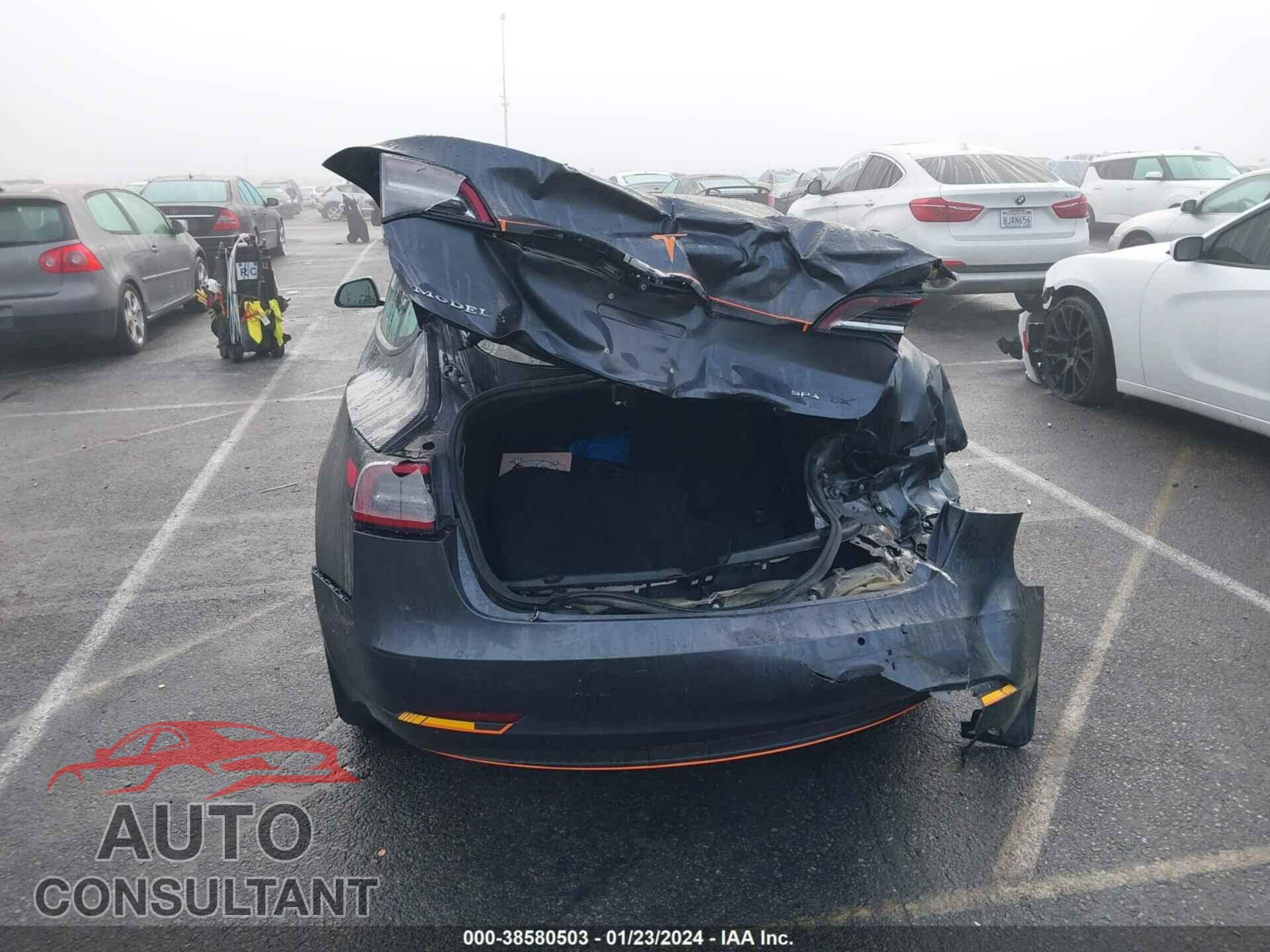 TESLA MODEL 3 2018 - 5YJ3E1EA4JF058010