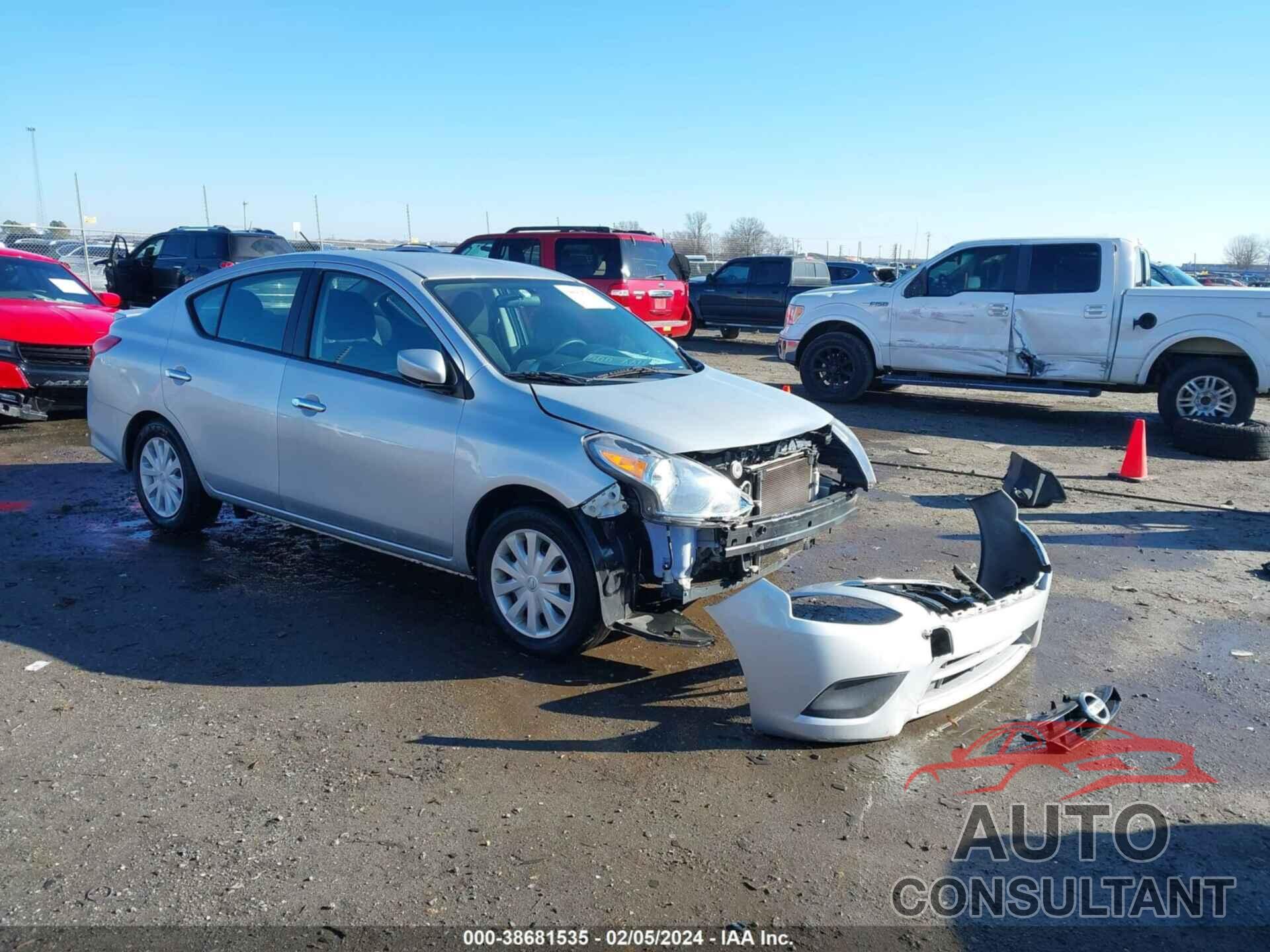 NISSAN VERSA 2018 - 3N1CN7AP4JK436835