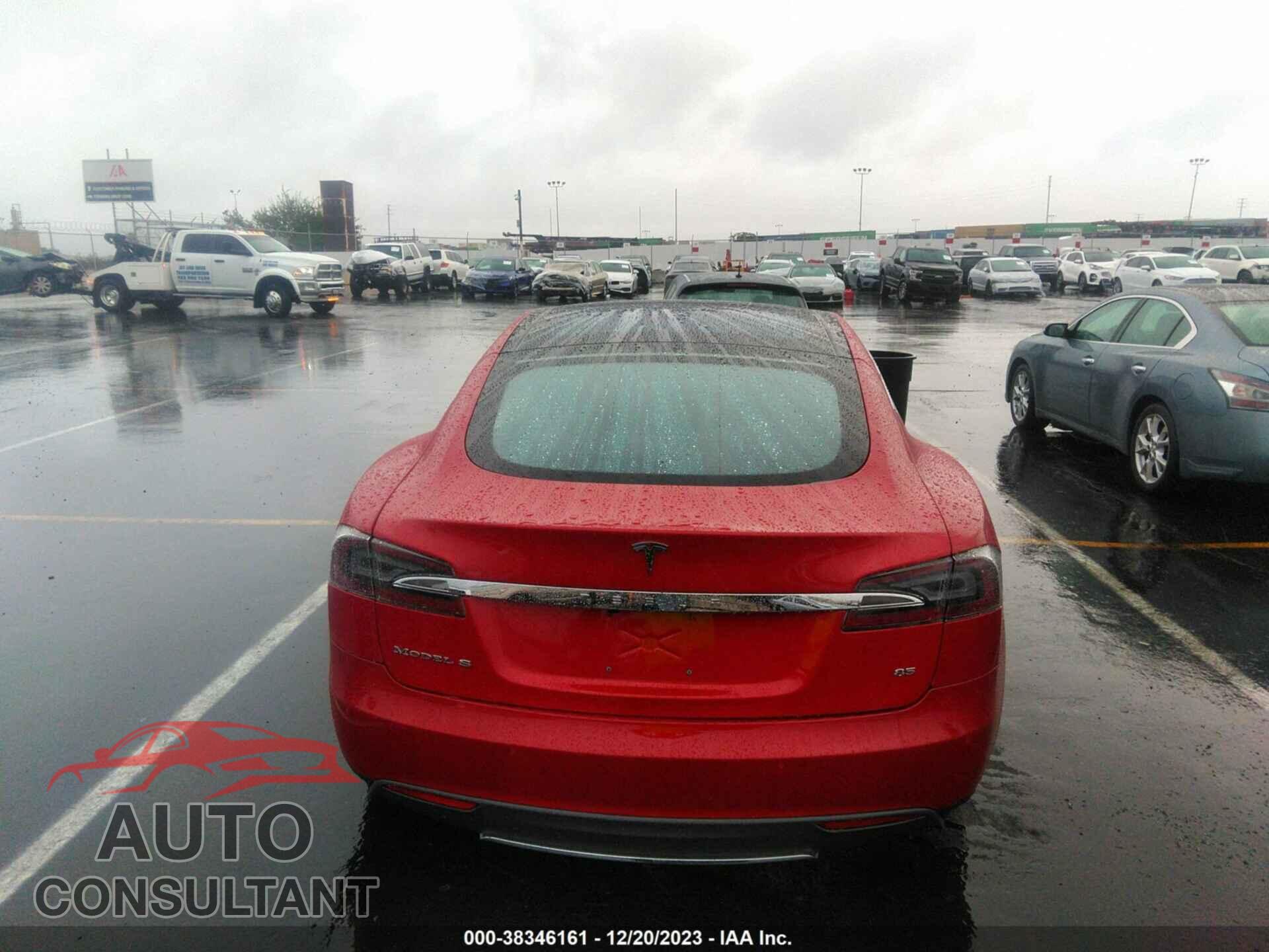 TESLA MODEL S 2015 - 5YJSA1H18FF082031