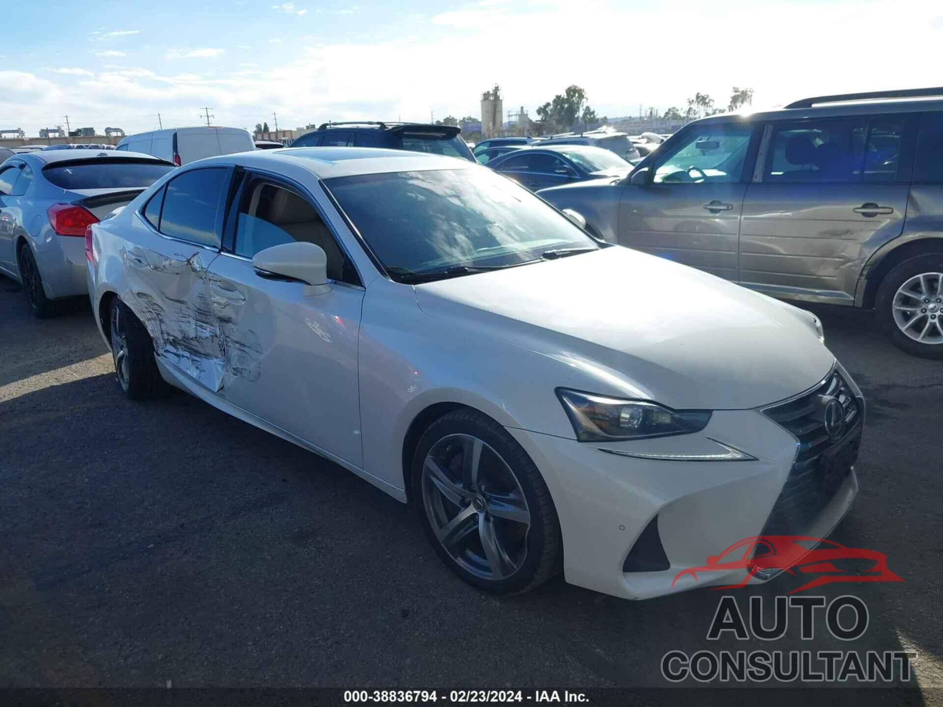 LEXUS IS 200T 2017 - JTHBA1D24H5041025
