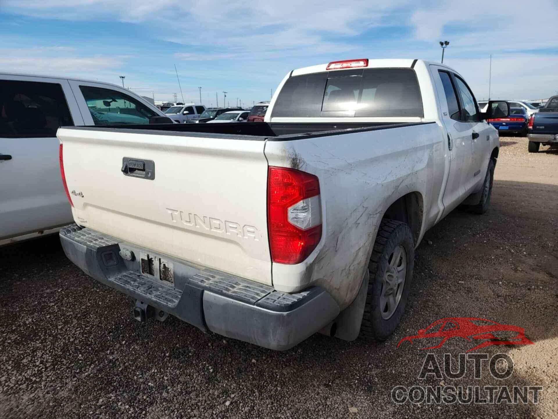 TOYOTA TUNDRA 2017 - 5TFUW5F15HX634307