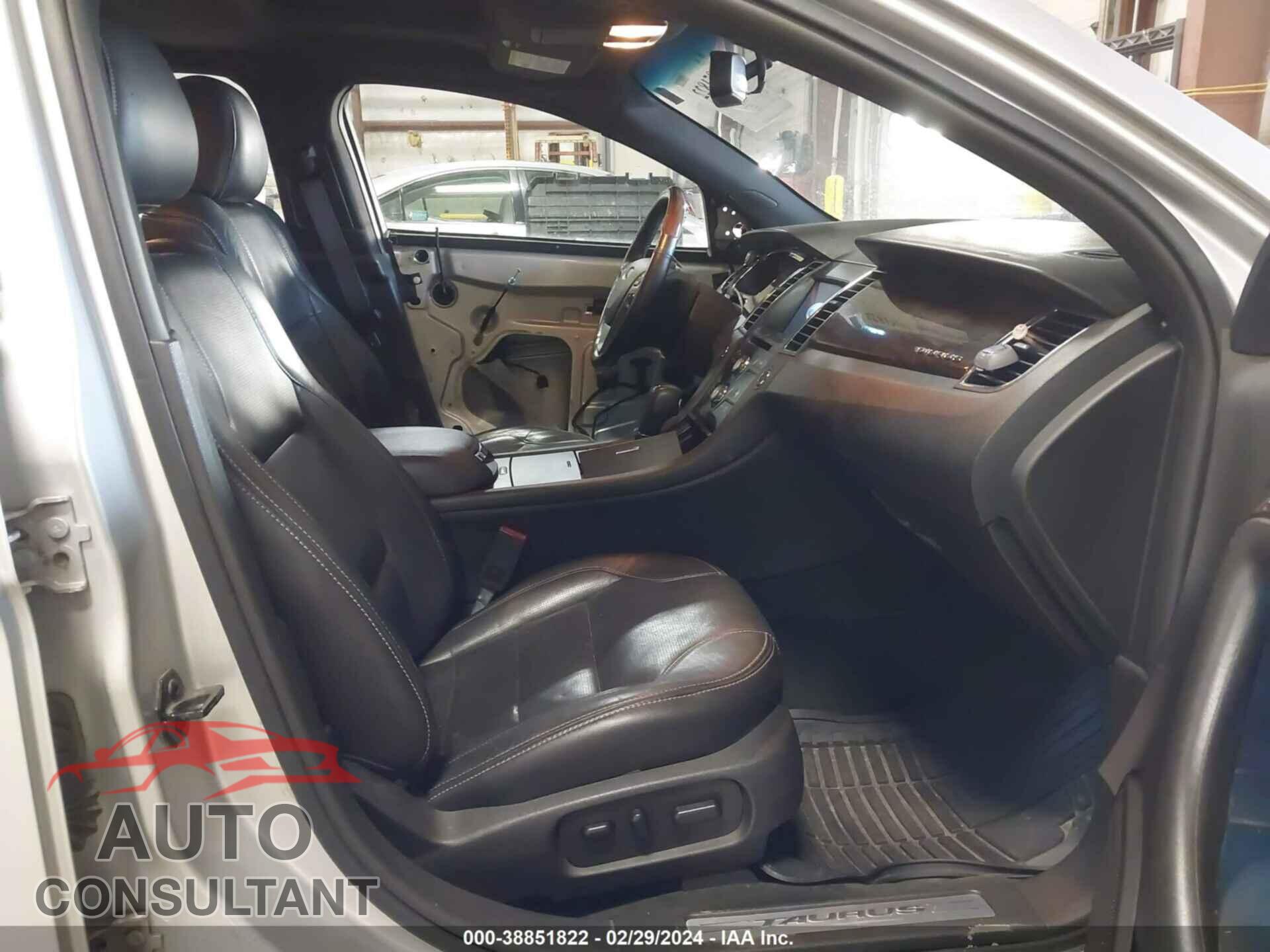 FORD TAURUS 2016 - 1FAHP2F82GG110904
