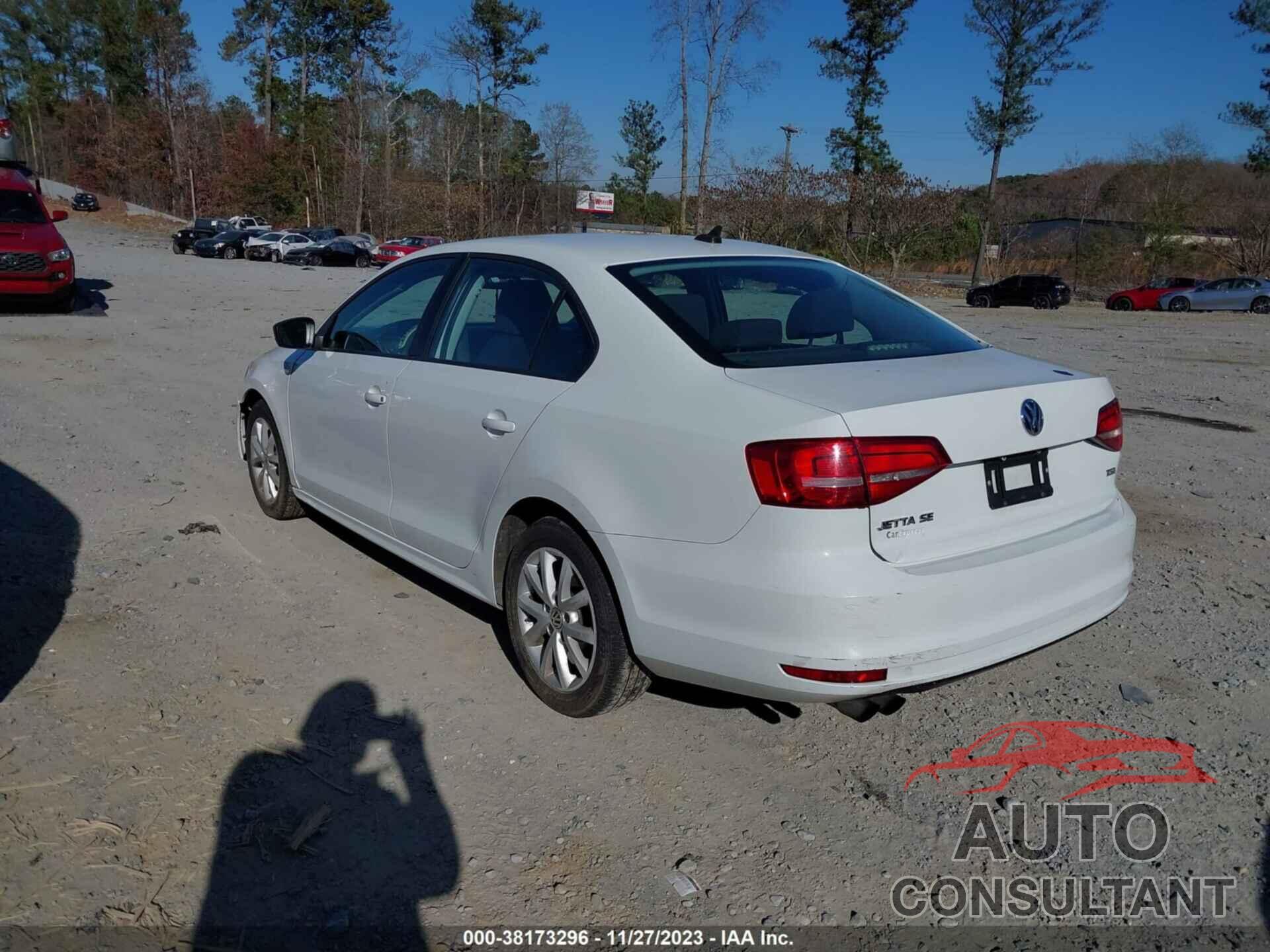 VOLKSWAGEN JETTA SEDAN 2015 - 3VWD17AJ1FM271764