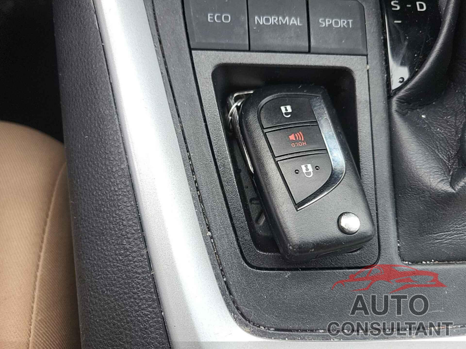TOYOTA RAV4 2020 - 2T3H1RFV8LC073528