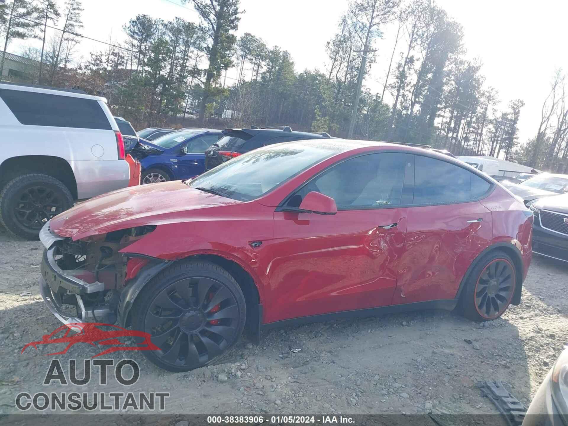 TESLA MODEL Y 2023 - 7SAYGDEF5PF646894
