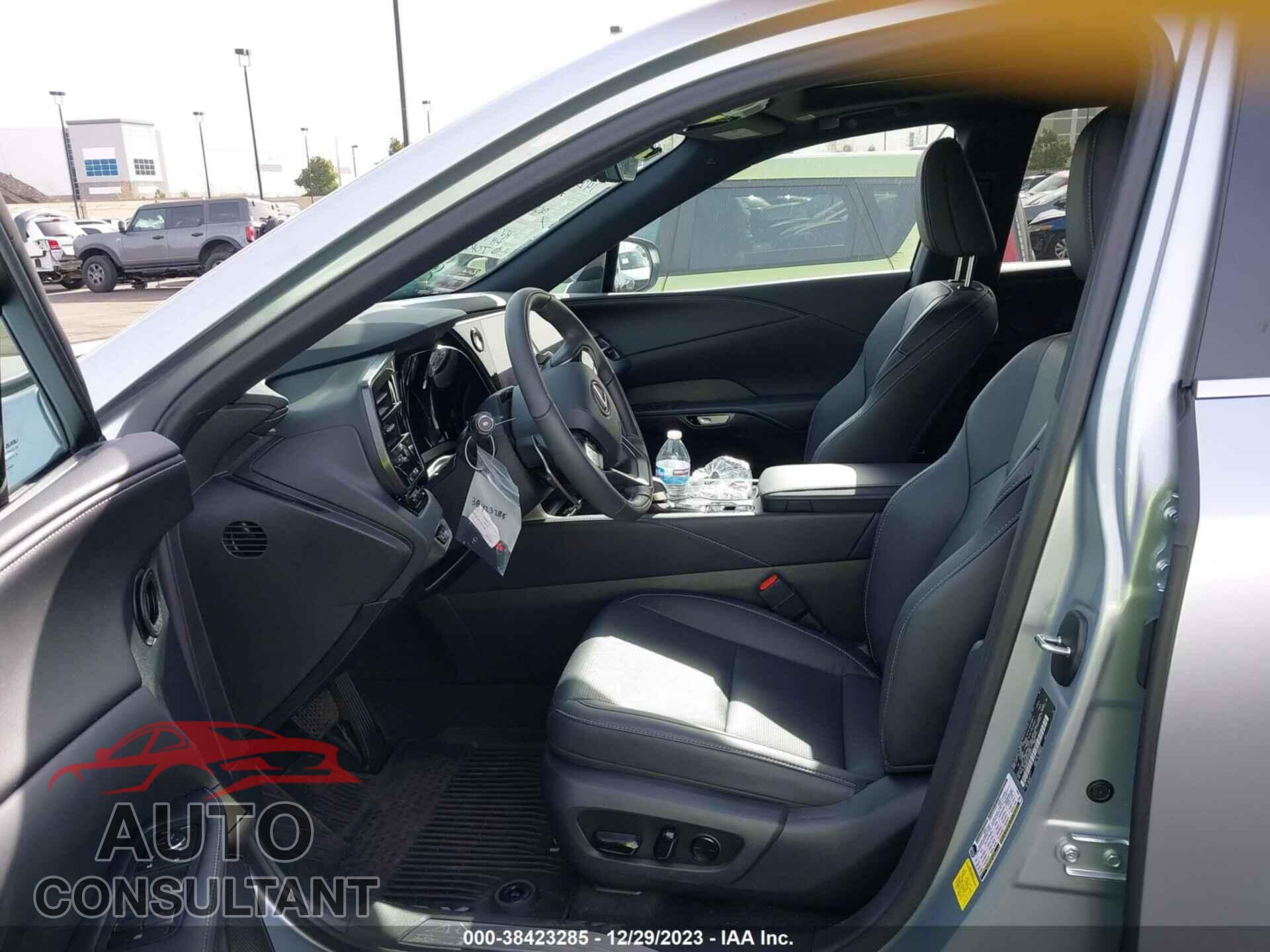 LEXUS RX 350 2023 - 2T2BAMBA4PC016071