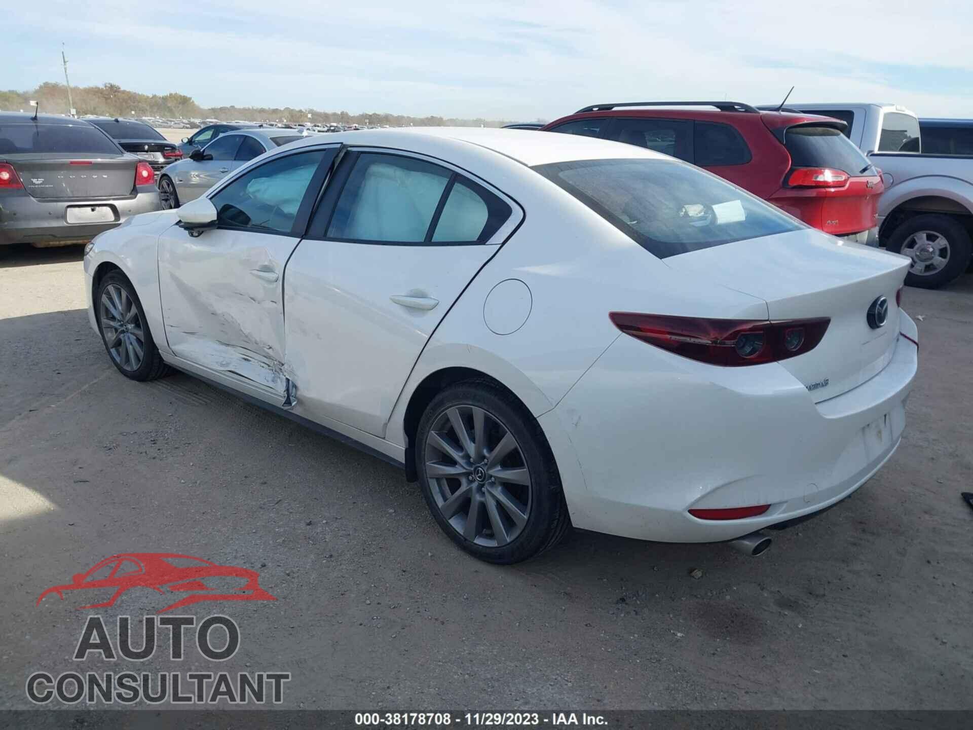 MAZDA 3 2021 - JM1BPABL4M1339622