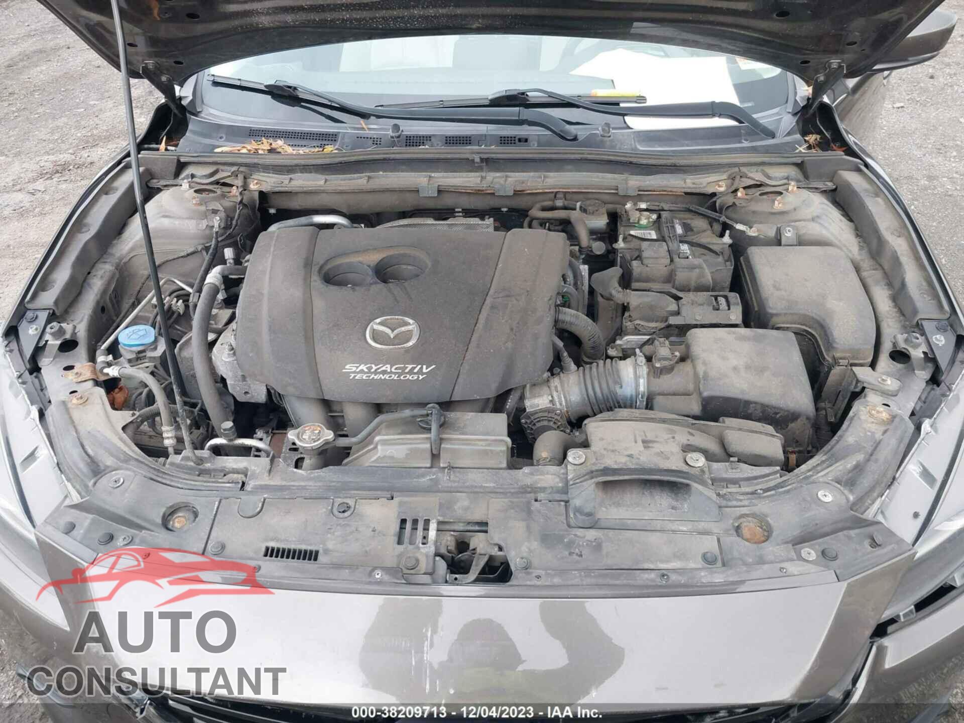 MAZDA MAZDA3 2017 - JM1BN1W32H1100785