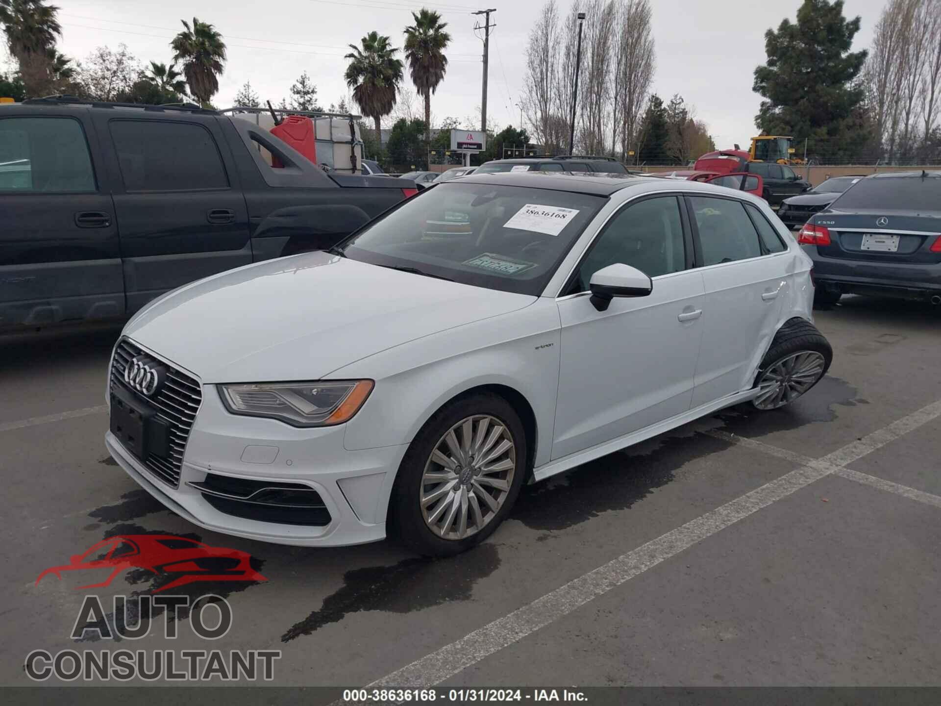 AUDI A3 E-TRON 2016 - WAUSPBFF4GA141215