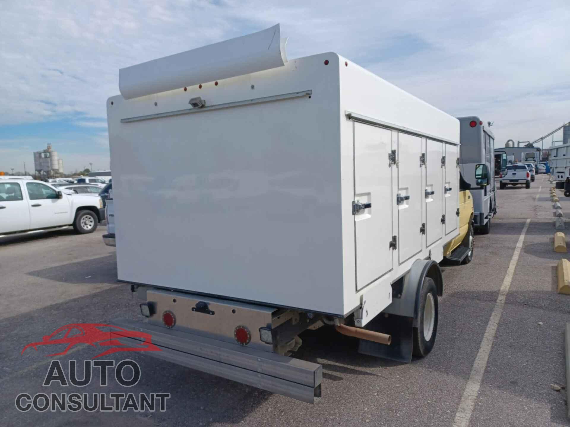 FORD ECONOLINE 2019 - 1FDXE4FS6KDC52262