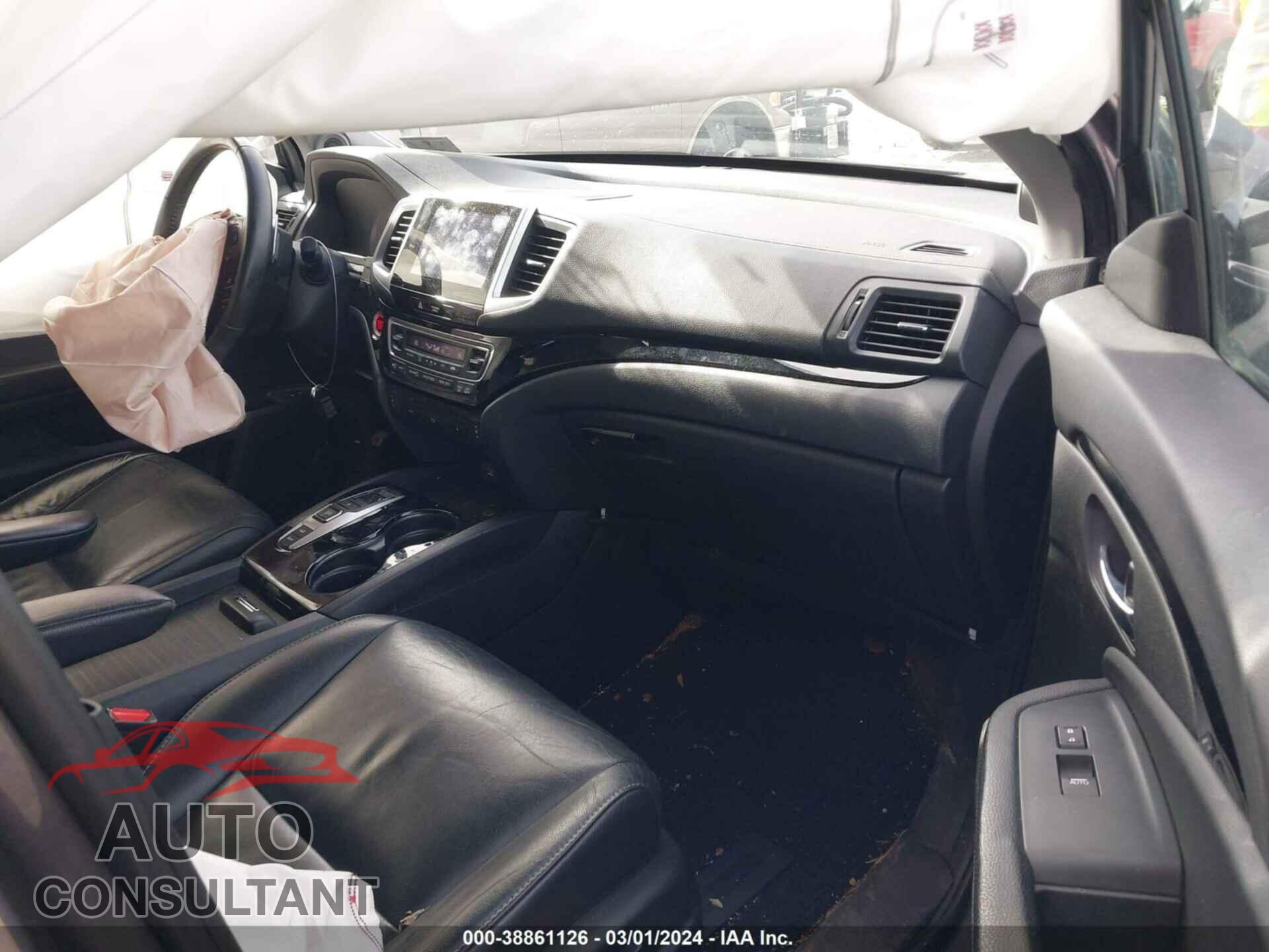 HONDA PILOT 2018 - 5FNYF6H96JB058415