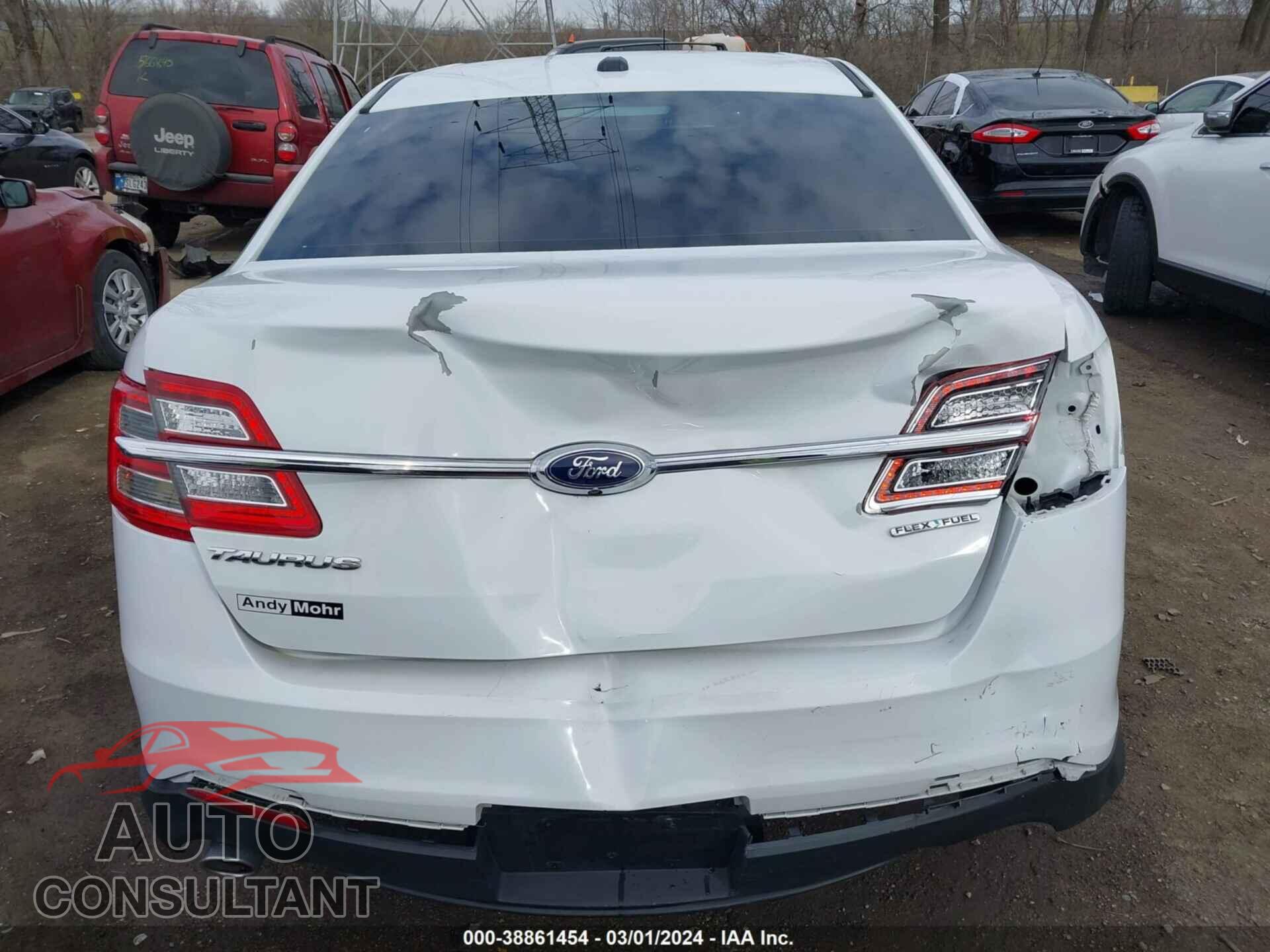 FORD TAURUS 2016 - 1FAHP2D82GG109237