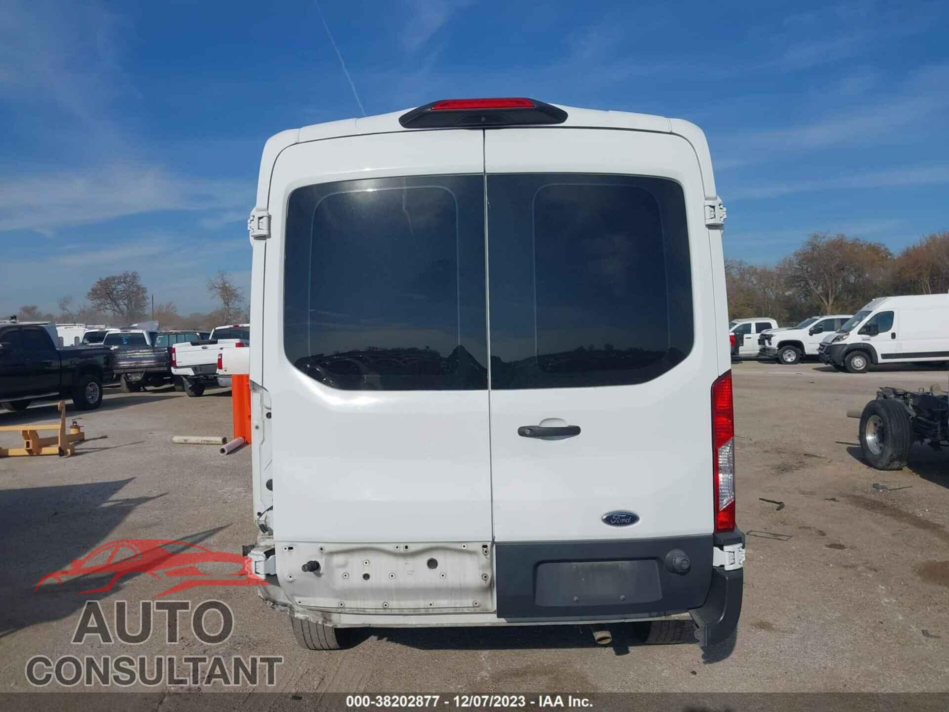 FORD TRANSIT-250 2018 - 1FTYR2CM4JKA15948