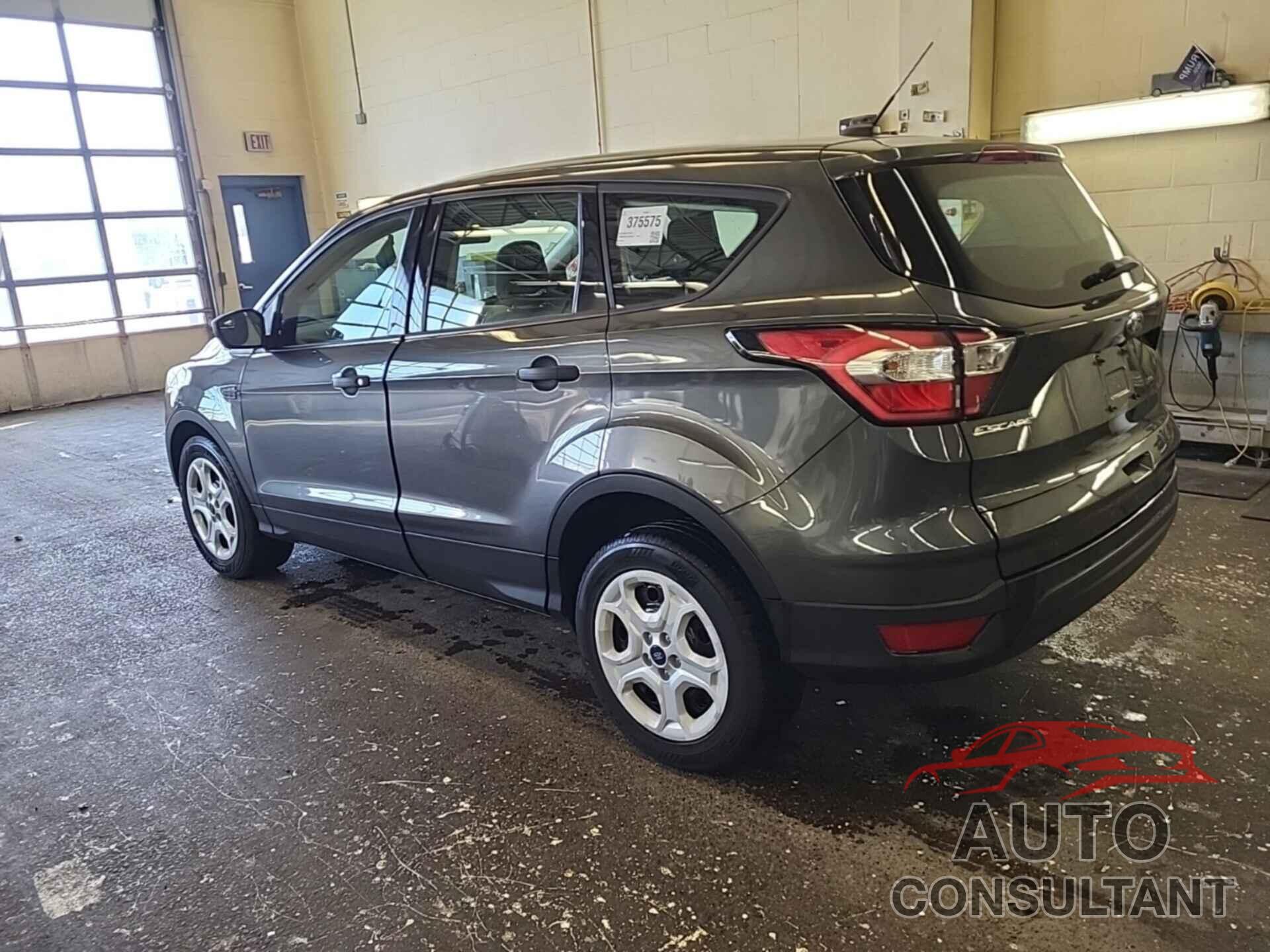 FORD ESCAPE 2018 - 1FMCU0F73JUB16305