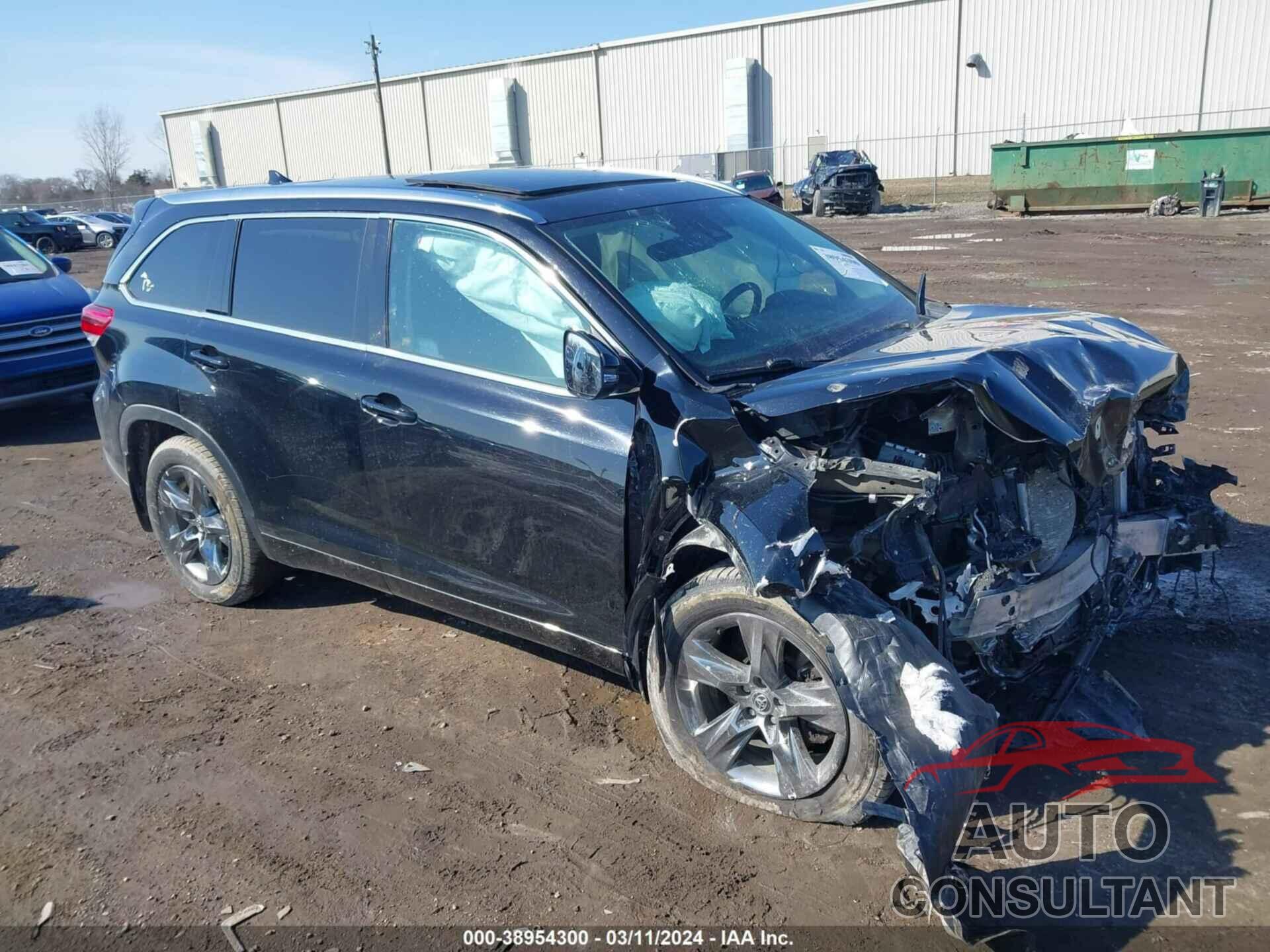 TOYOTA HIGHLANDER 2019 - 5TDDZRFH5KS711878