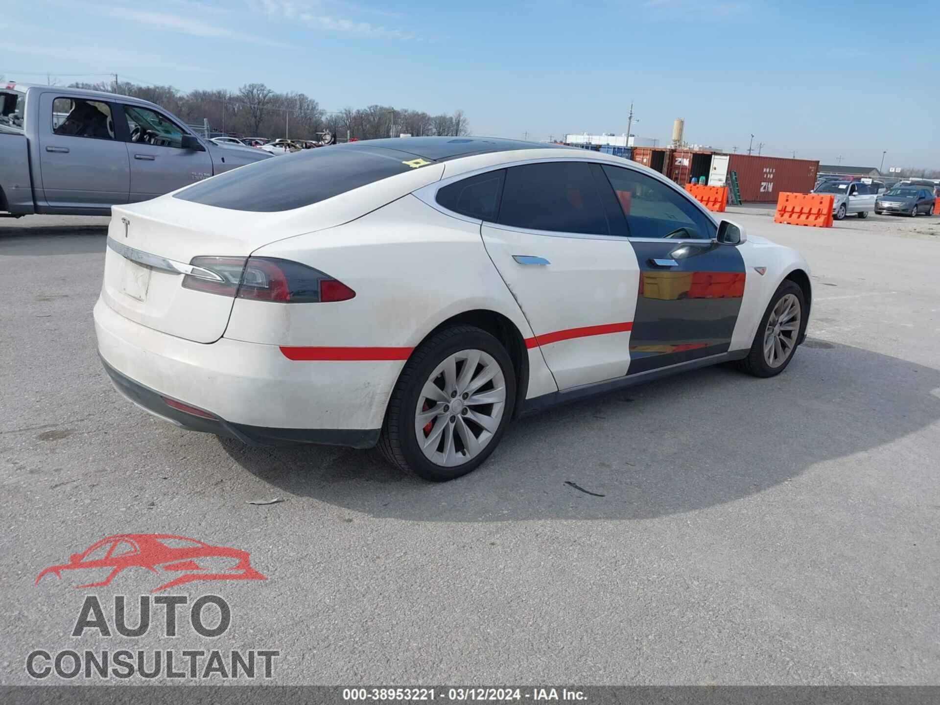 TESLA MODEL S 2015 - 5YJSA1H48FF084775