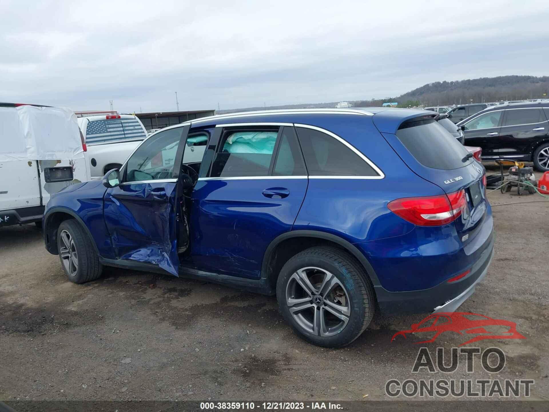 MERCEDES-BENZ GLC 300 2019 - WDC0G4KB1KF580032