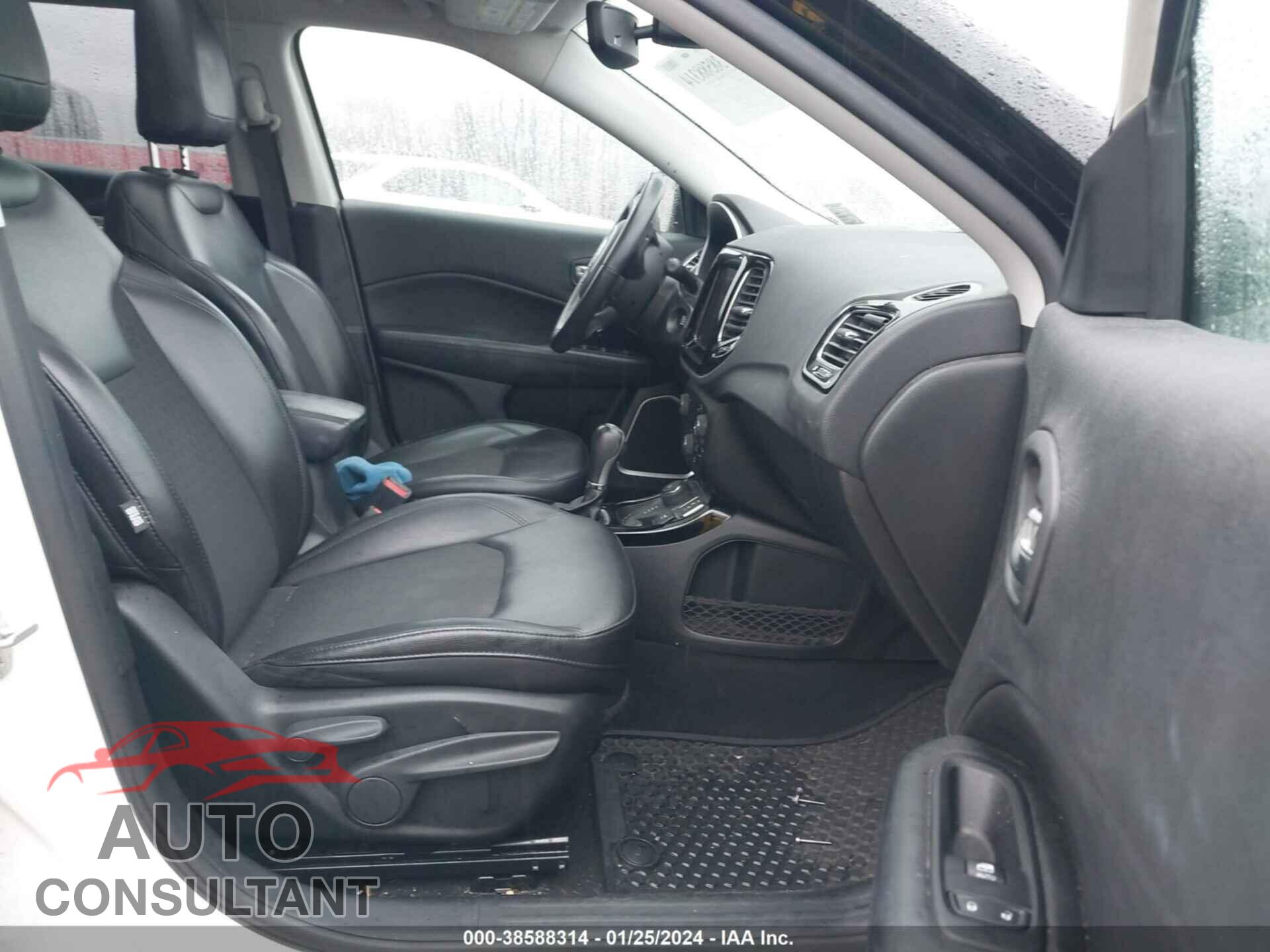 JEEP COMPASS 2020 - 3C4NJDBB7LT132169