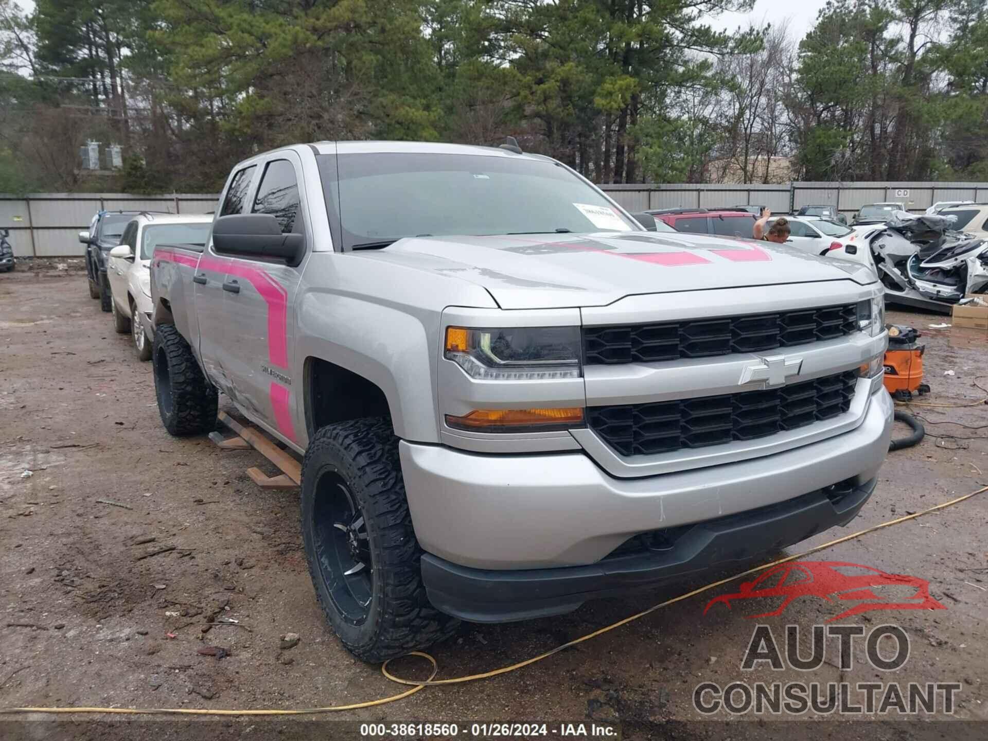 CHEVROLET SILVERADO 1500 2018 - 1GCVKPEC8JZ323866