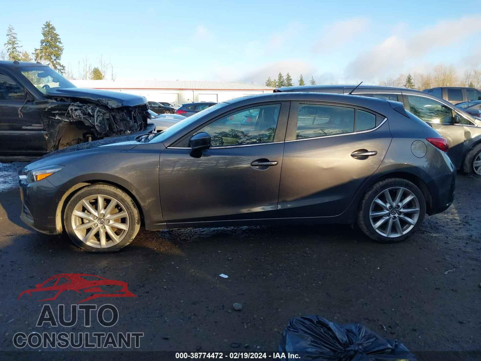 MAZDA MAZDA3 2017 - 3MZBN1L73HM157245