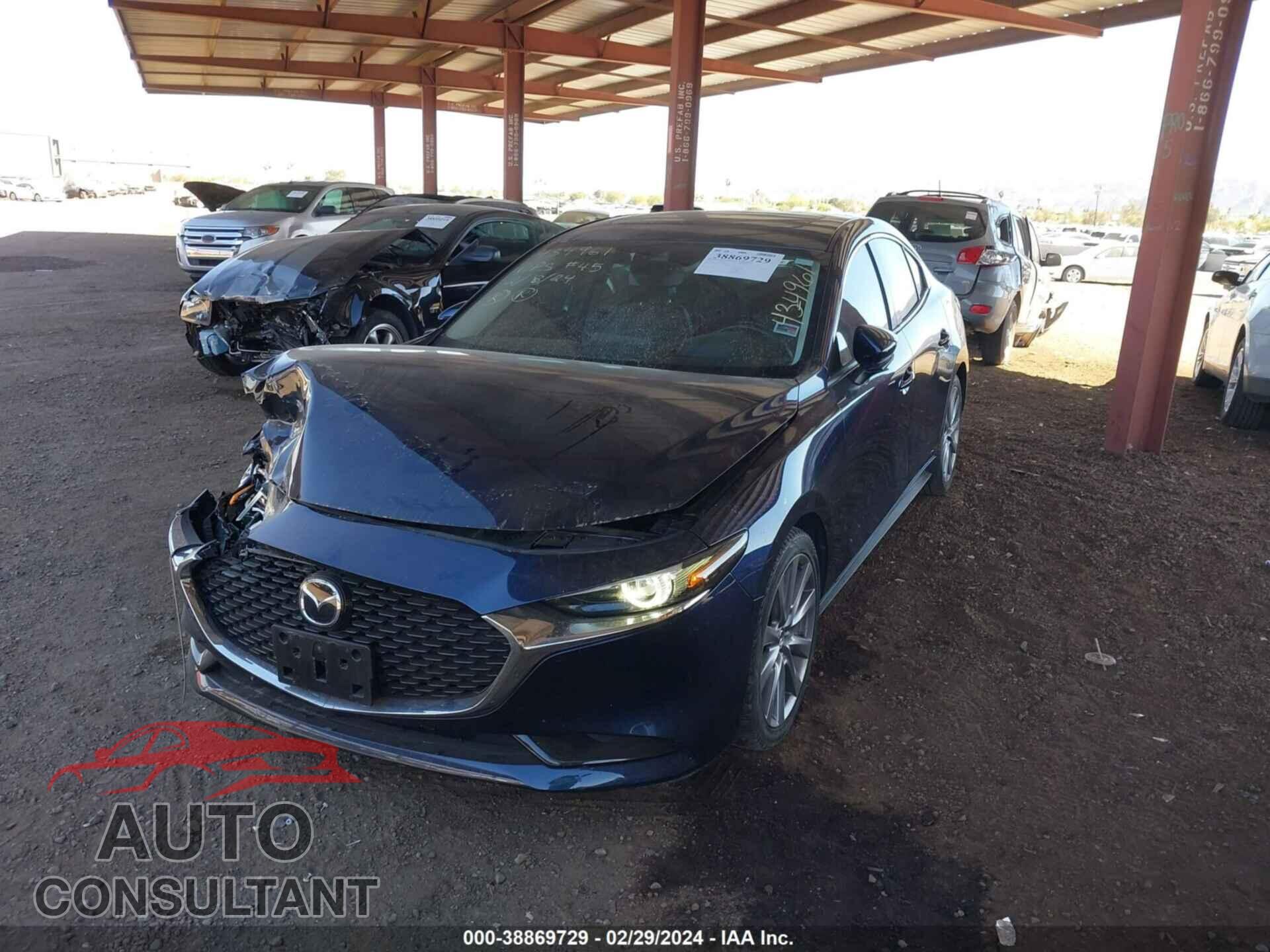 MAZDA MAZDA3 2019 - 3MZBPAEM7KM101555