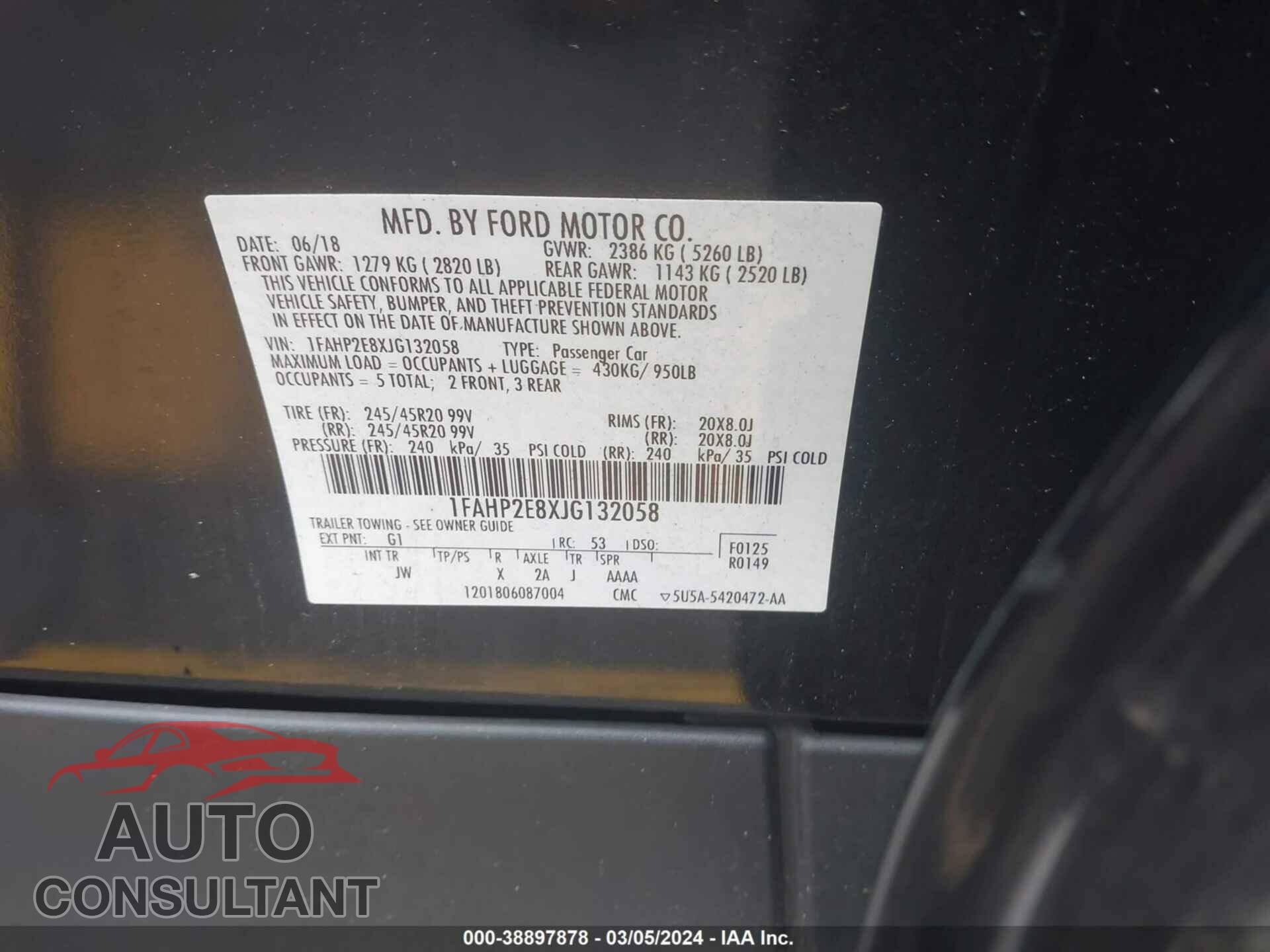 FORD TAURUS 2018 - 1FAHP2E8XJG132058