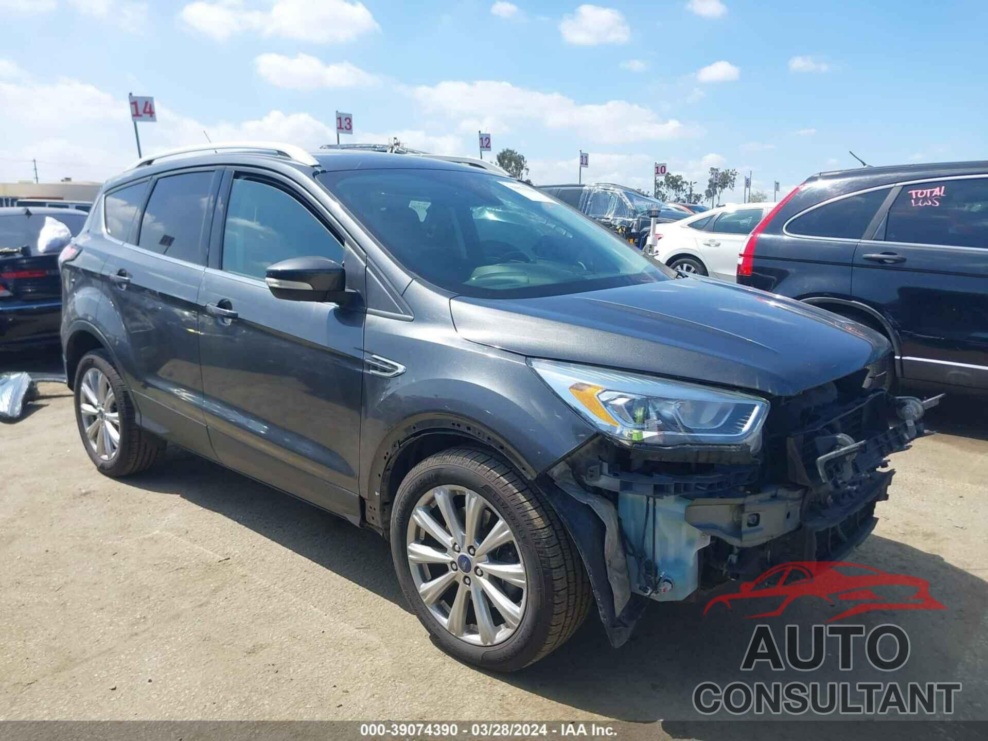 FORD ESCAPE 2017 - 1FMCU9JD0HUB77994