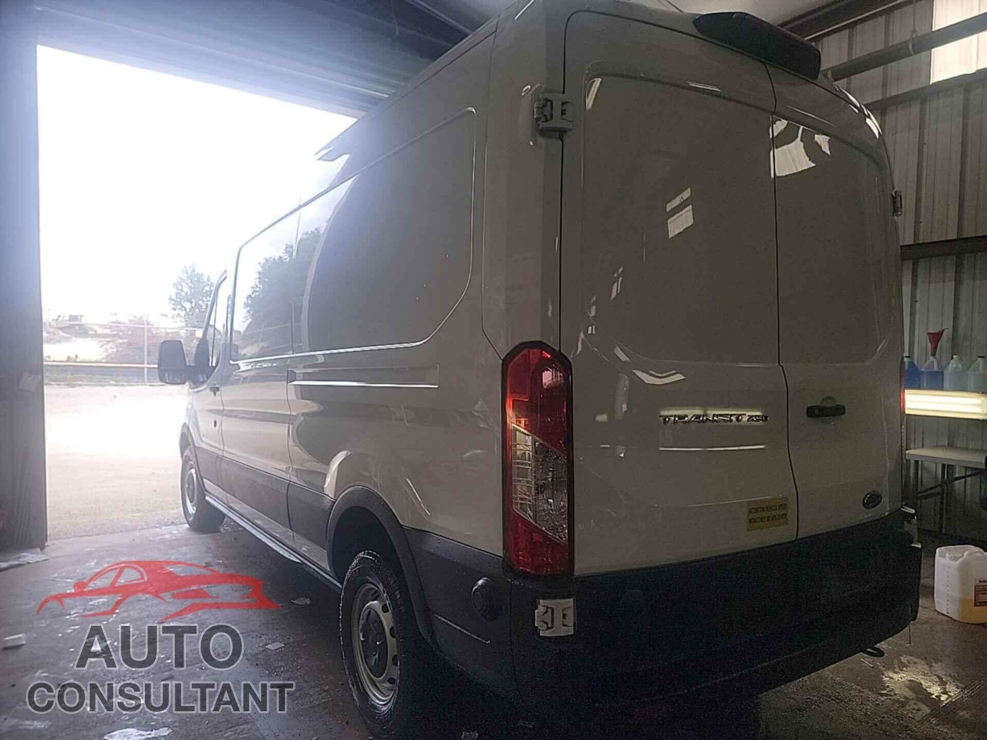 FORD TRANSIT 2019 - 1FTYR2CM0KKB42326