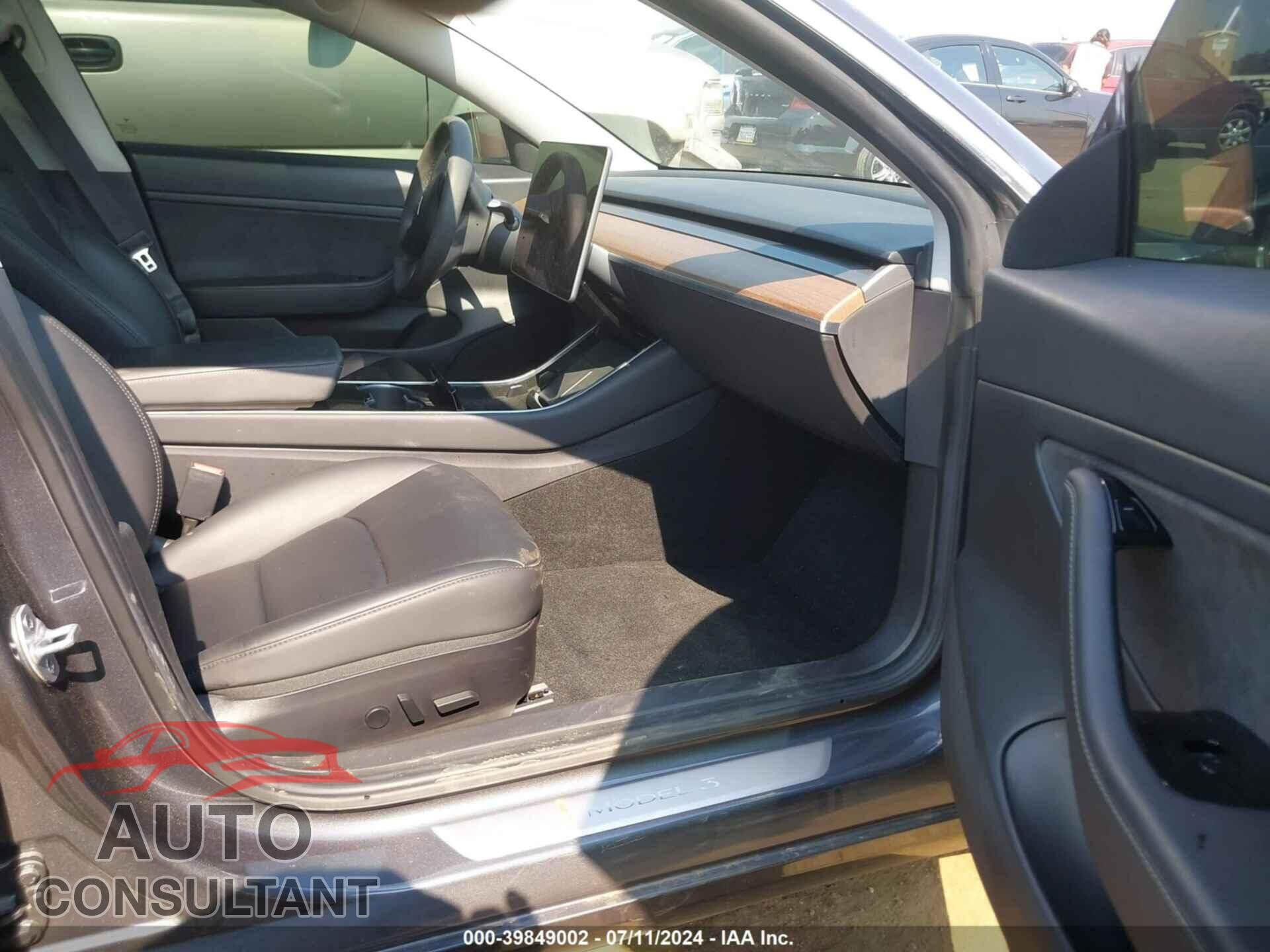 TESLA MODEL 3 2020 - 5YJ3E1EA6LF804475