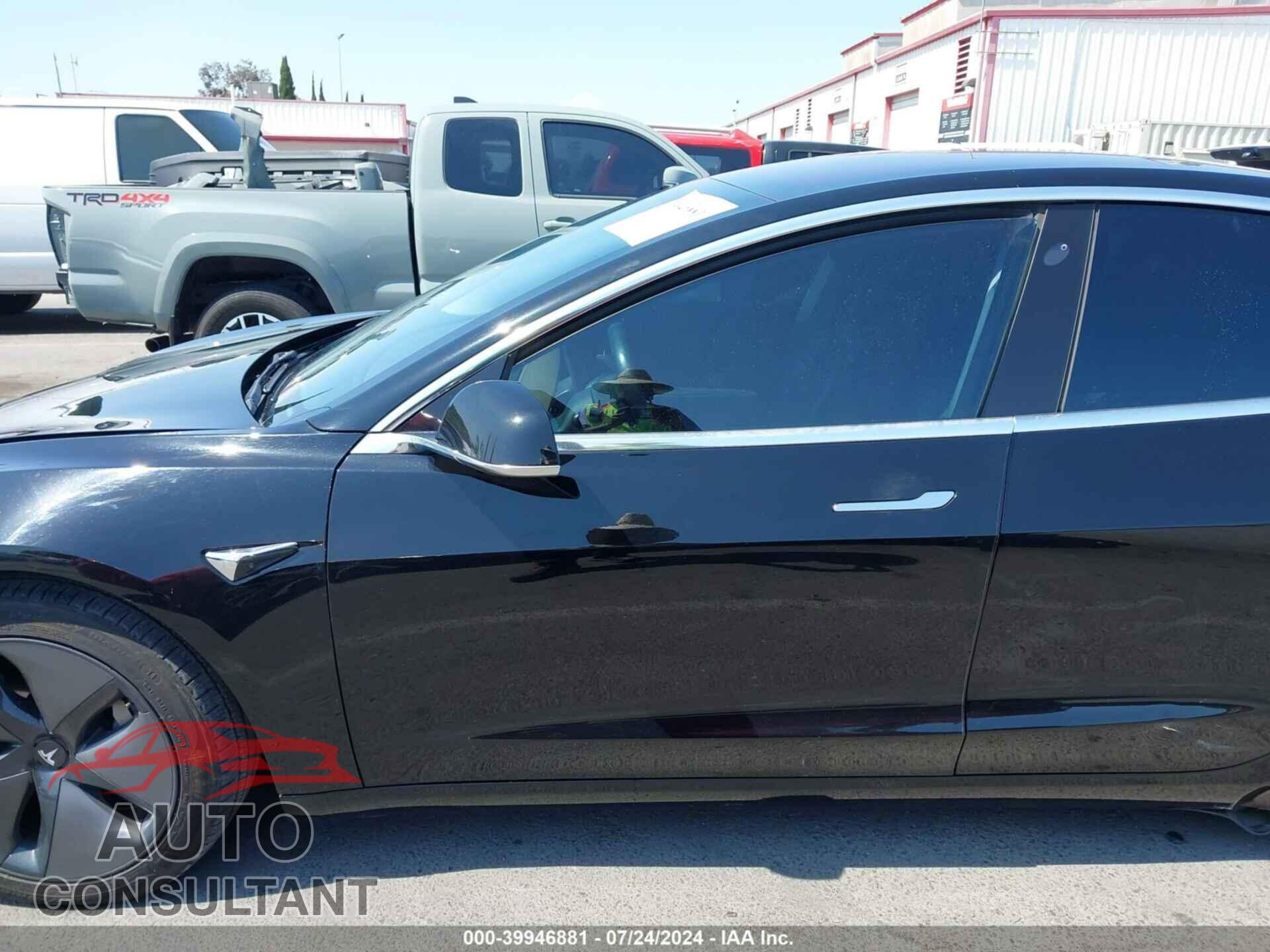 TESLA MODEL 3 2017 - 5YJ3E1EAXHF001174