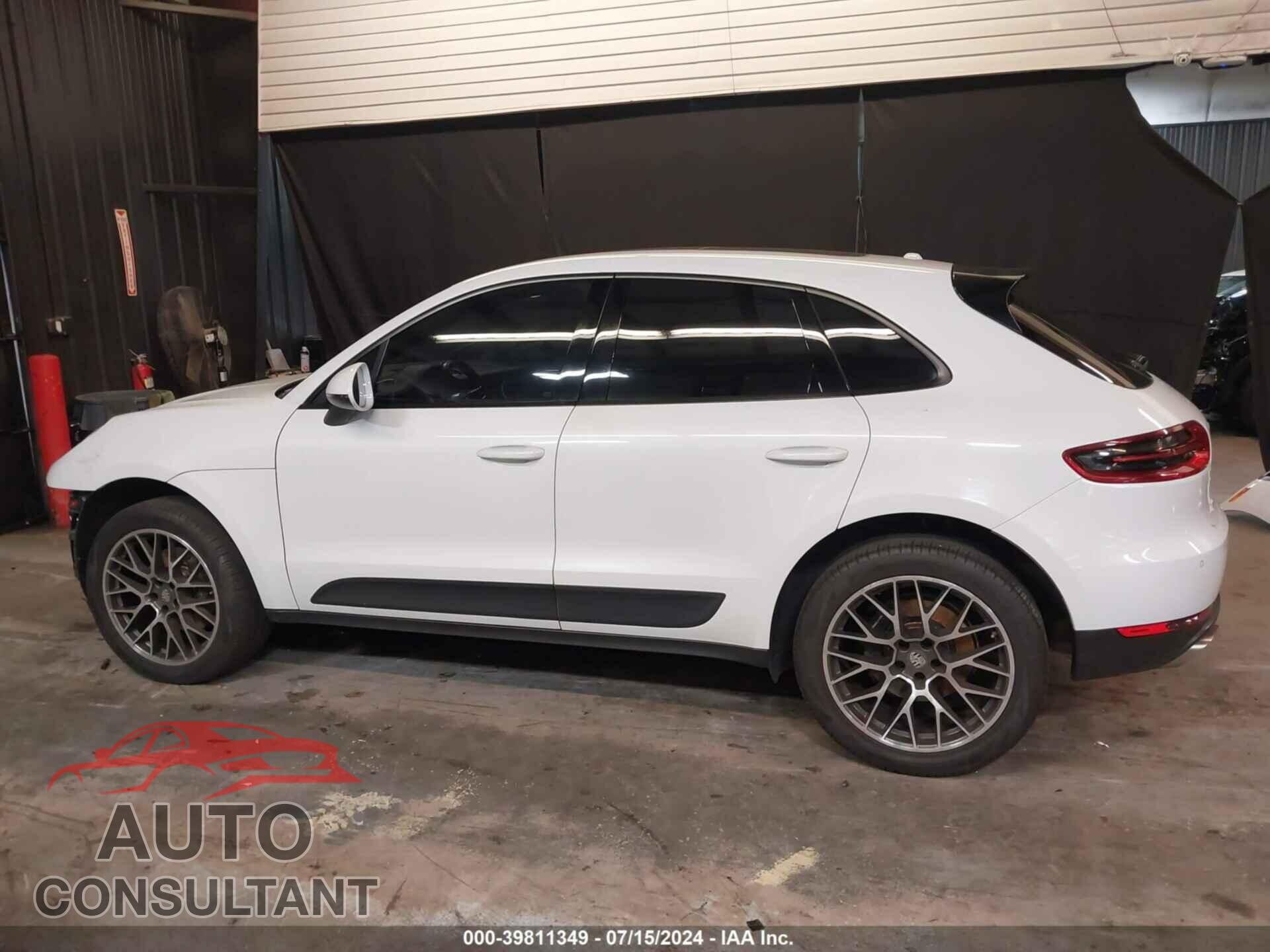 PORSCHE MACAN 2017 - WP1AA2A52HLB08832