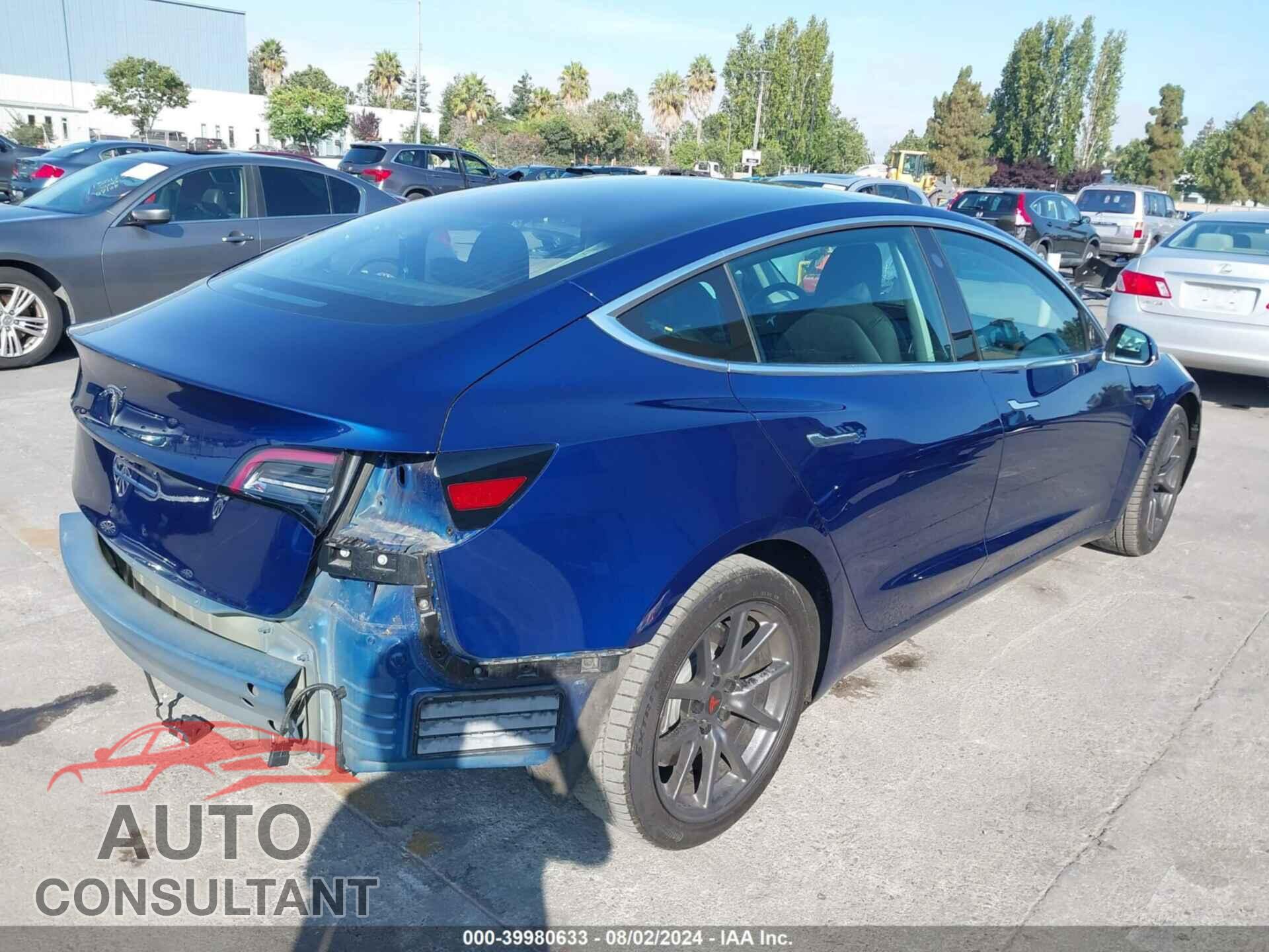 TESLA MODEL 3 2018 - 5YJ3E1EA8JF032557