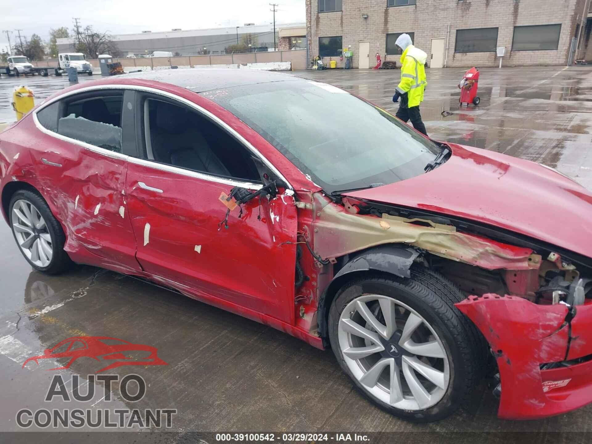 TESLA MODEL 3 2018 - 5YJ3E1EA7JF048054