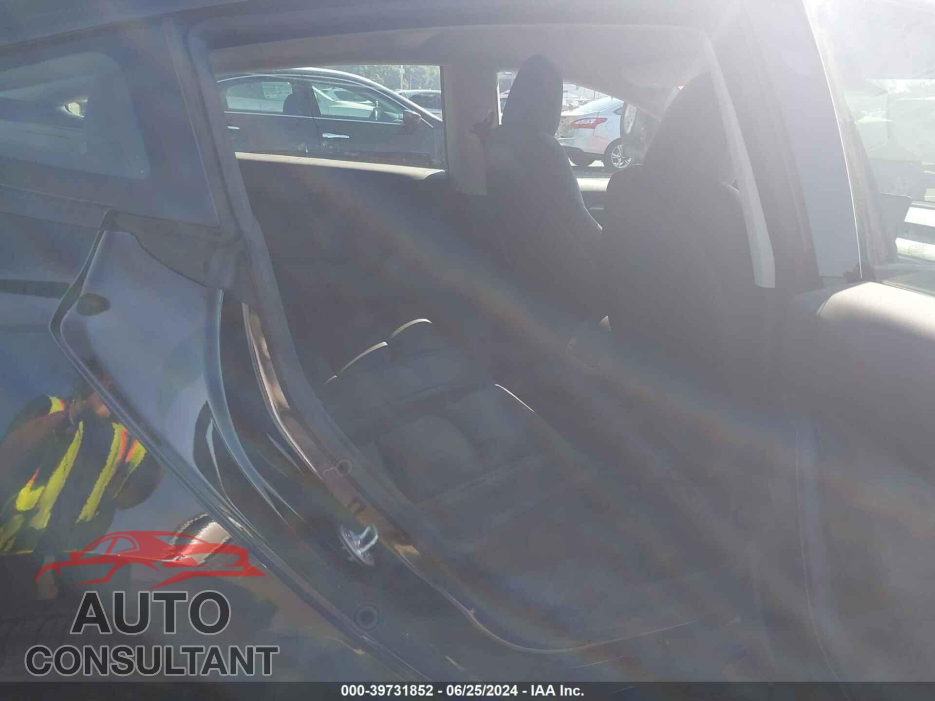 TESLA MODEL 3 2023 - 5YJ3E1EA5PF657488