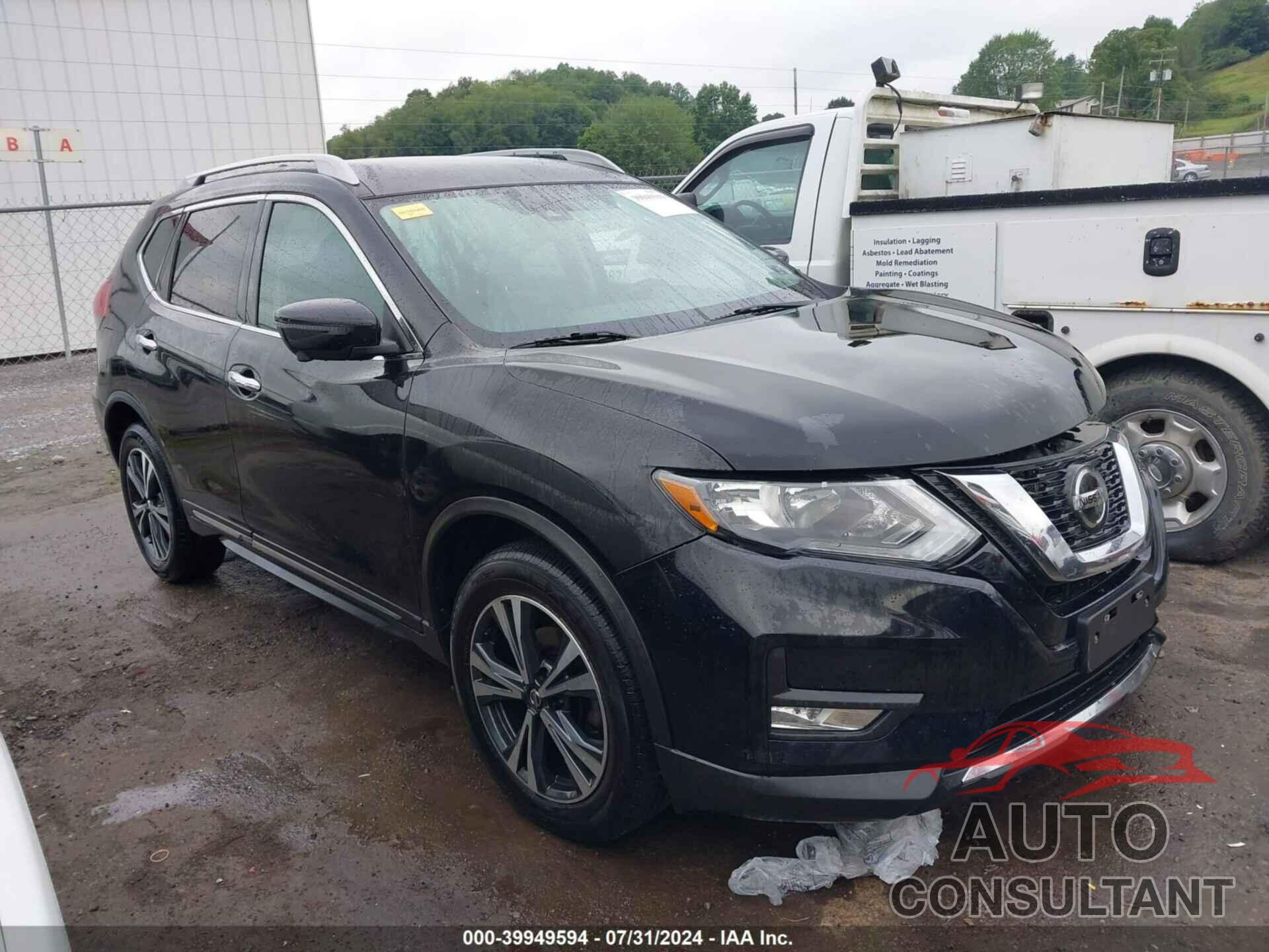 NISSAN ROGUE 2018 - 5N1AT2MV0JC728765