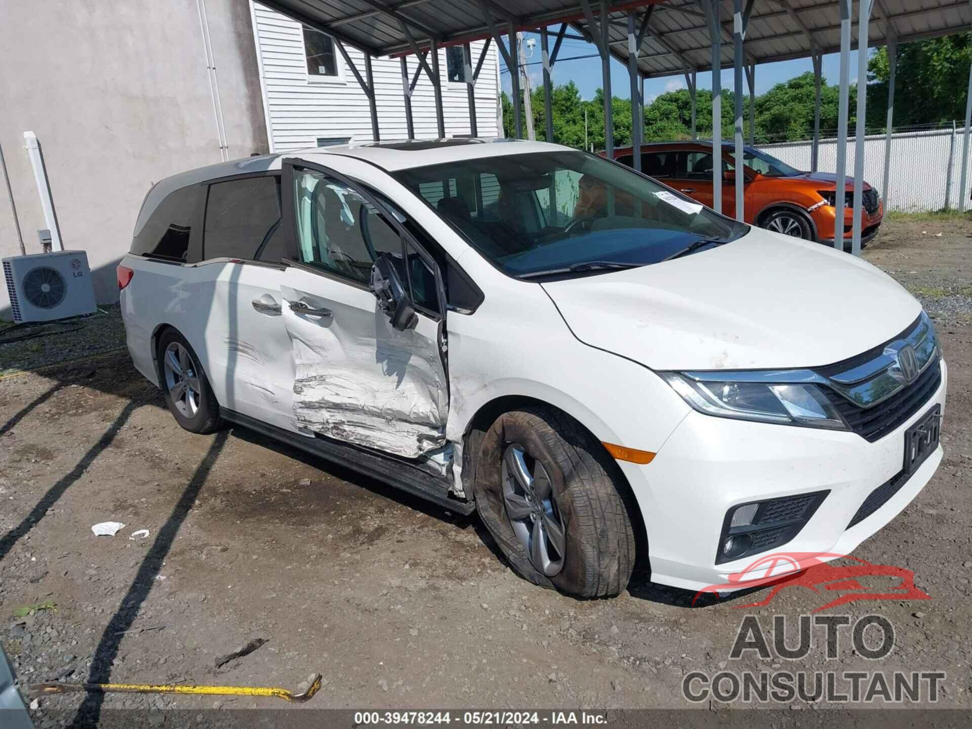 HONDA ODYSSEY 2018 - 5FNRL6H78JB112065