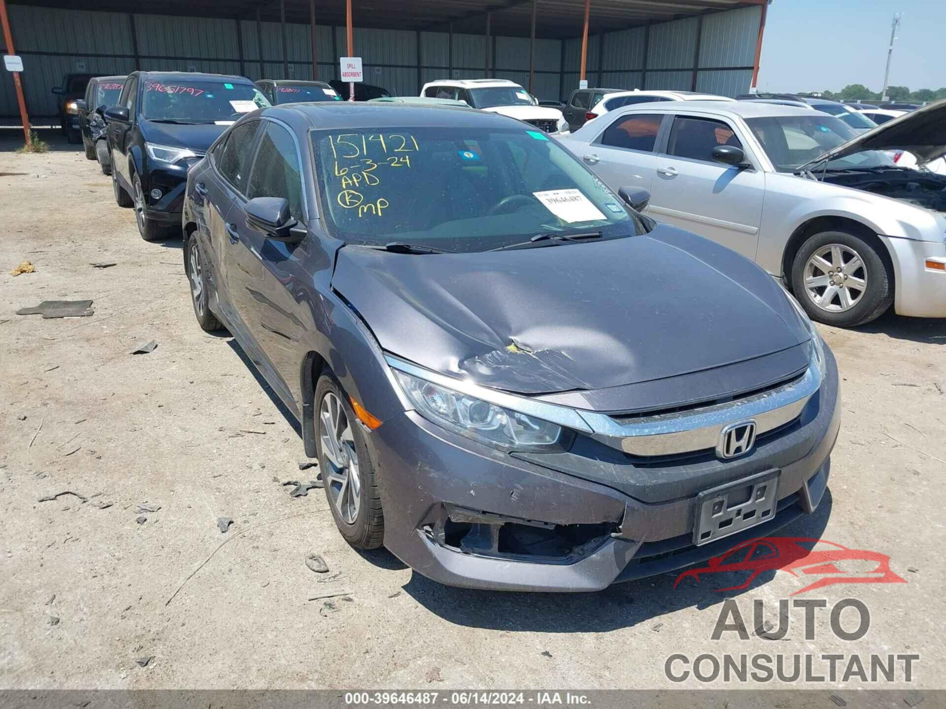 HONDA CIVIC 2018 - 2HGFC2F72JH539185