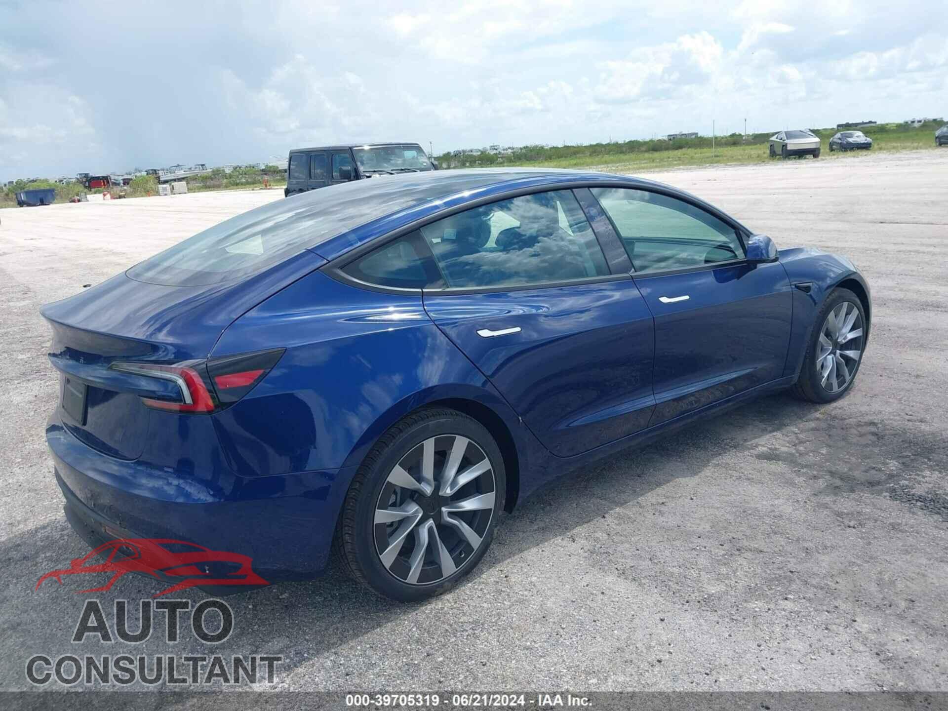 TESLA MODEL 3 2024 - 5YJ3E1EA3RF750254