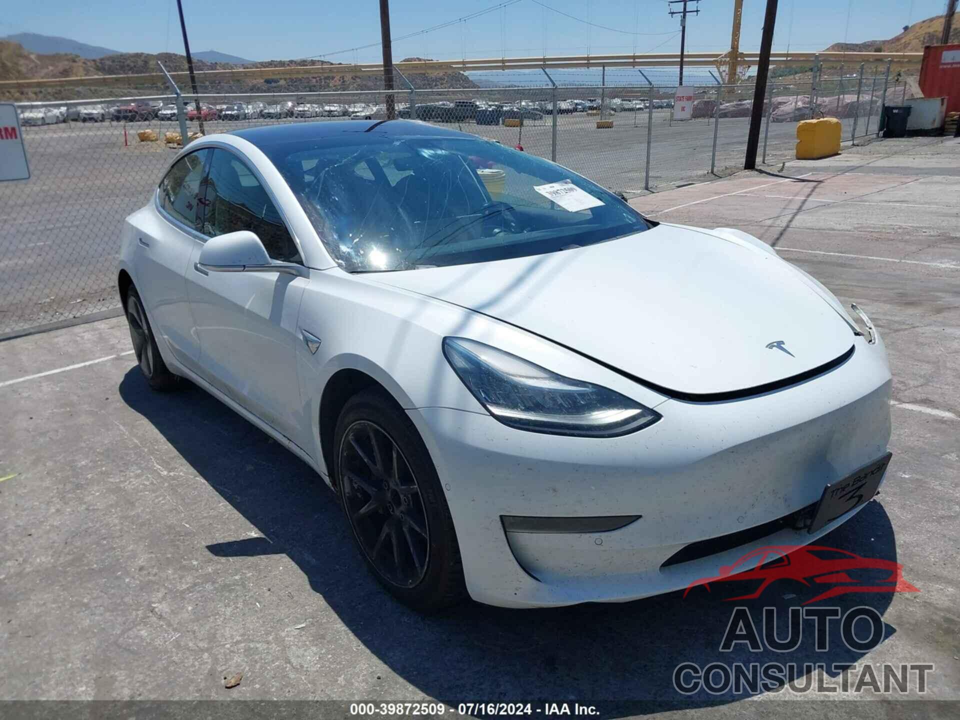 TESLA MODEL 3 2018 - 5YJ3E1EA0JF031922