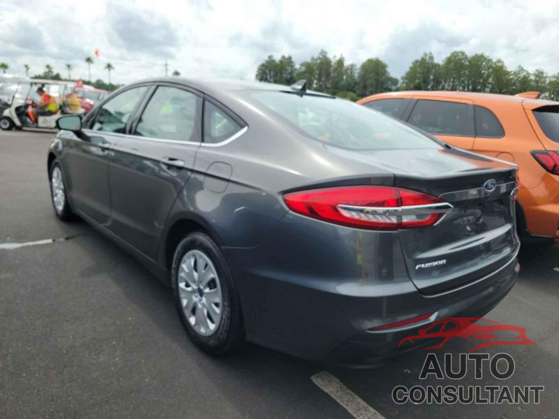 FORD FUSION 2020 - 3FA6P0G77LR207567