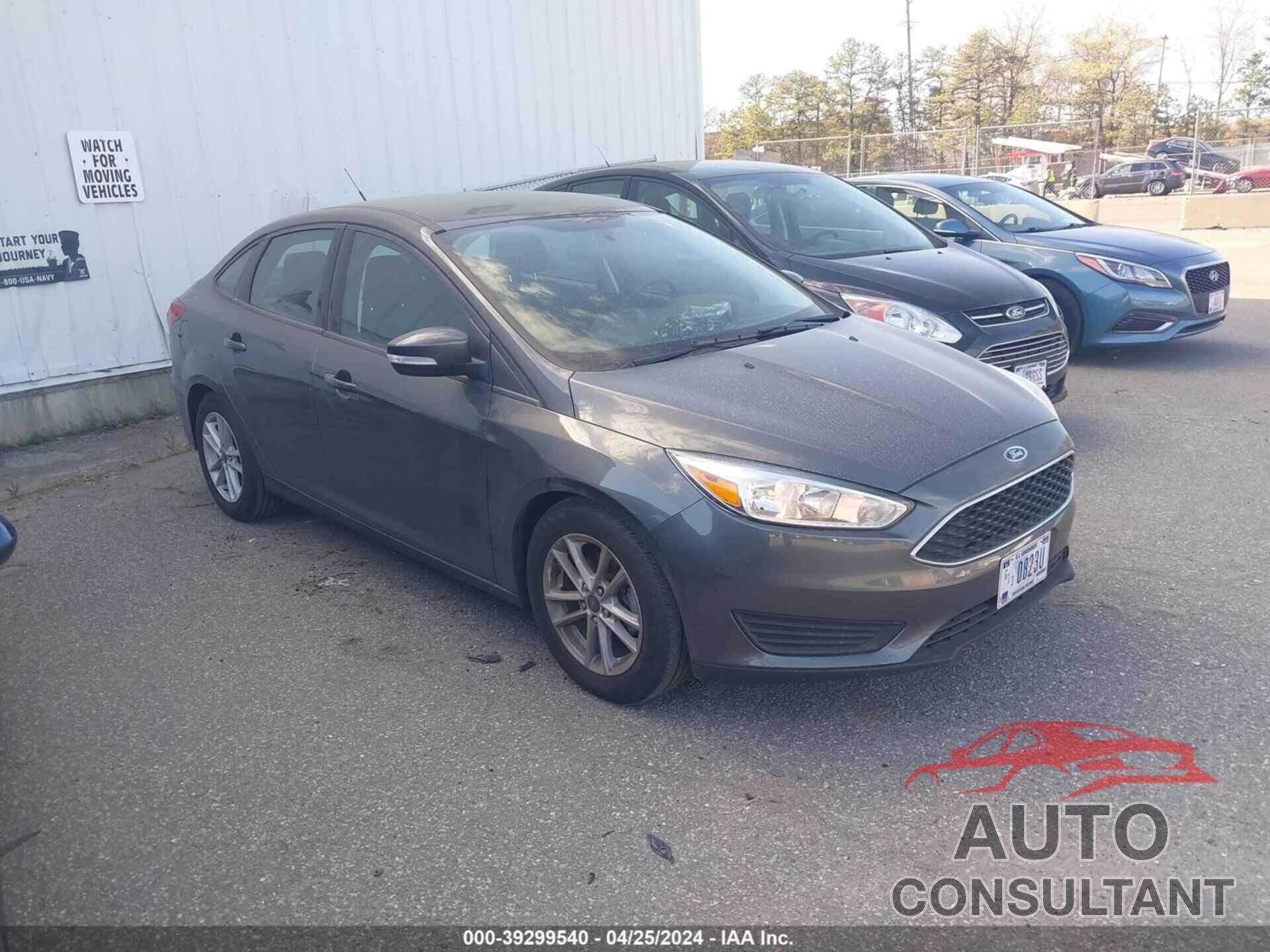 FORD FOCUS 2017 - 1FADP3F27HL291720