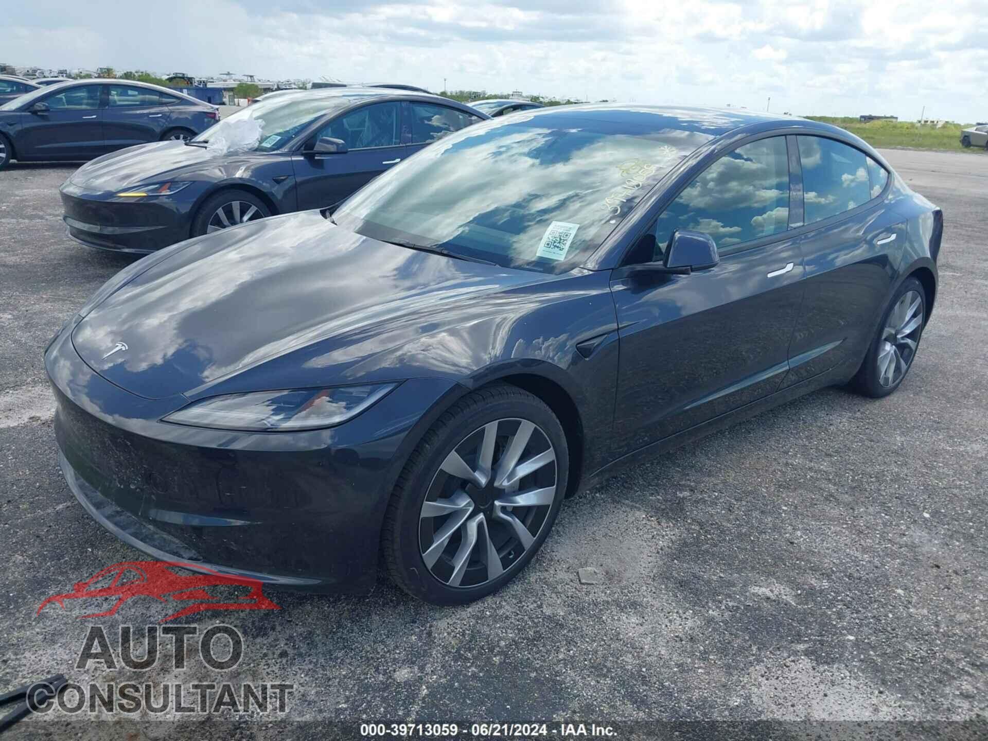 TESLA MODEL 3 2024 - 5YJ3E1EAXRF752485