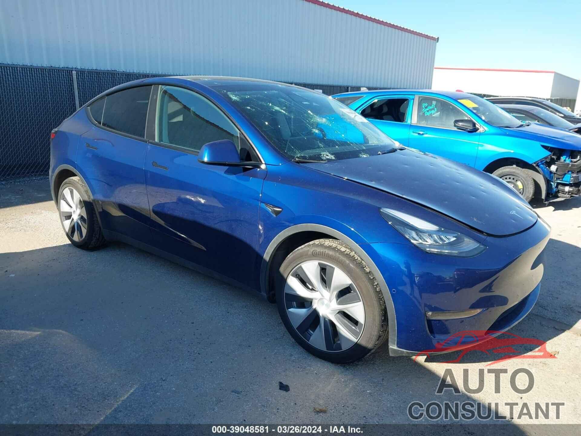 TESLA MODEL Y 2021 - 5YJYGDEE4MF196719