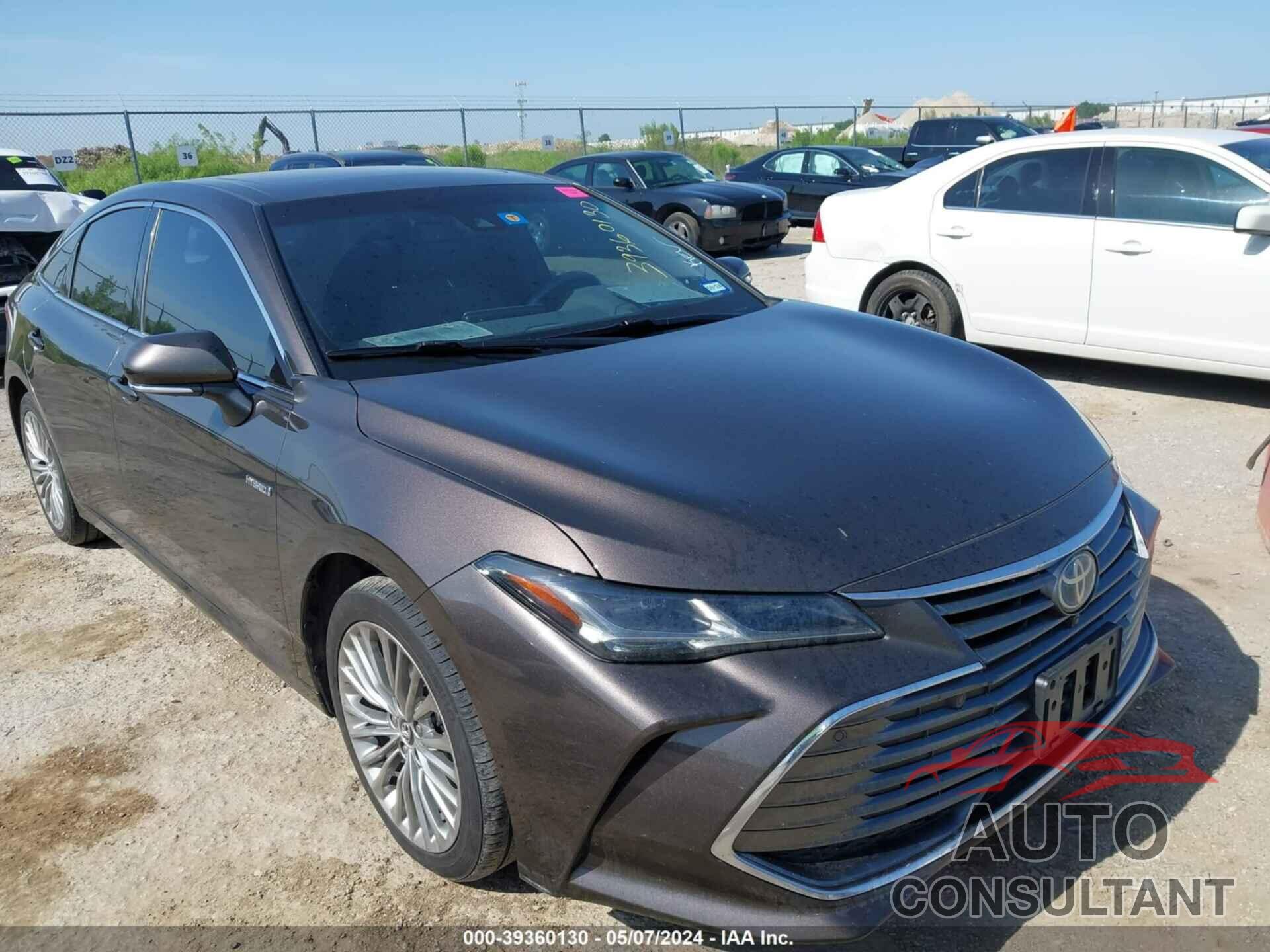 TOYOTA AVALON 2019 - 4T1B21FB8KU002894