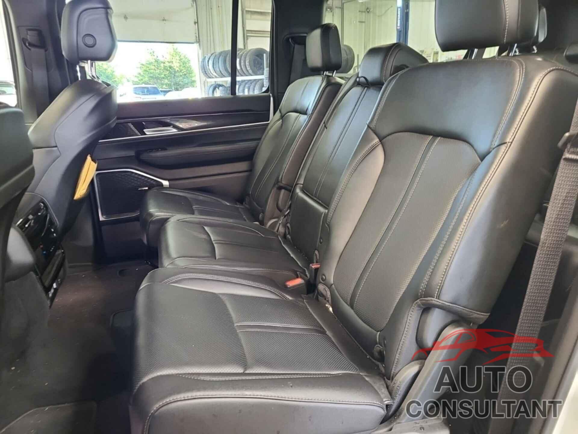 JEEP WAGONEER L 2023 - 1C4SJSAP0PS511851