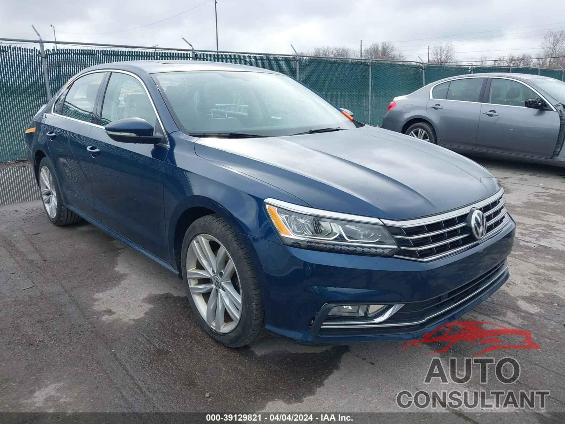 VOLKSWAGEN PASSAT 2018 - 1VWBA7A38JC022557