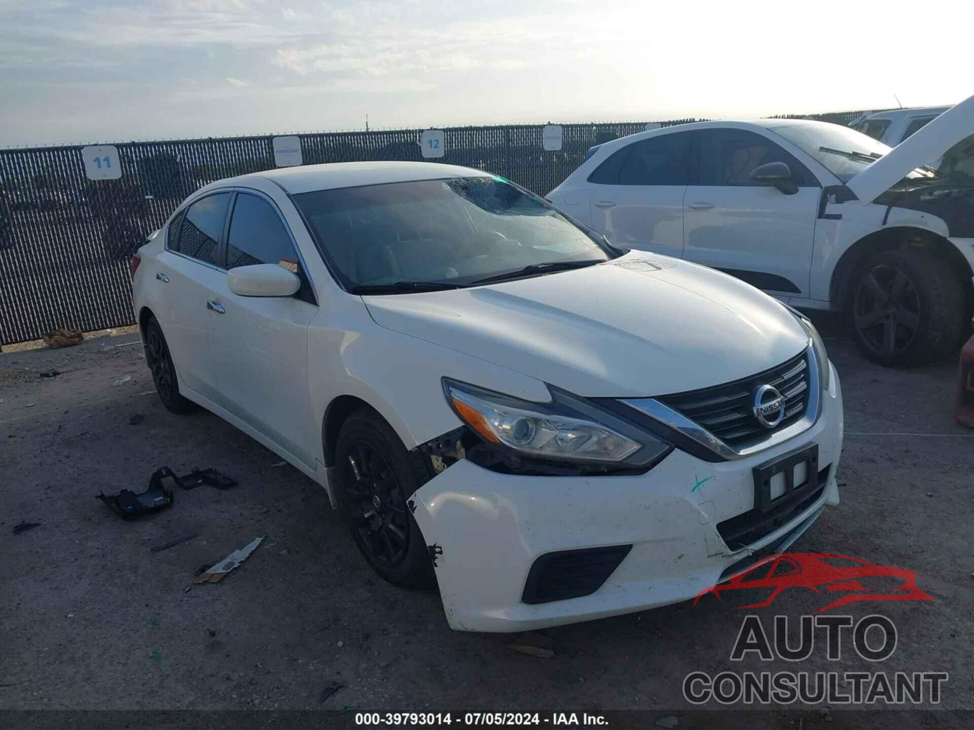 NISSAN ALTIMA 2017 - 1N4AL3AP3HC152685