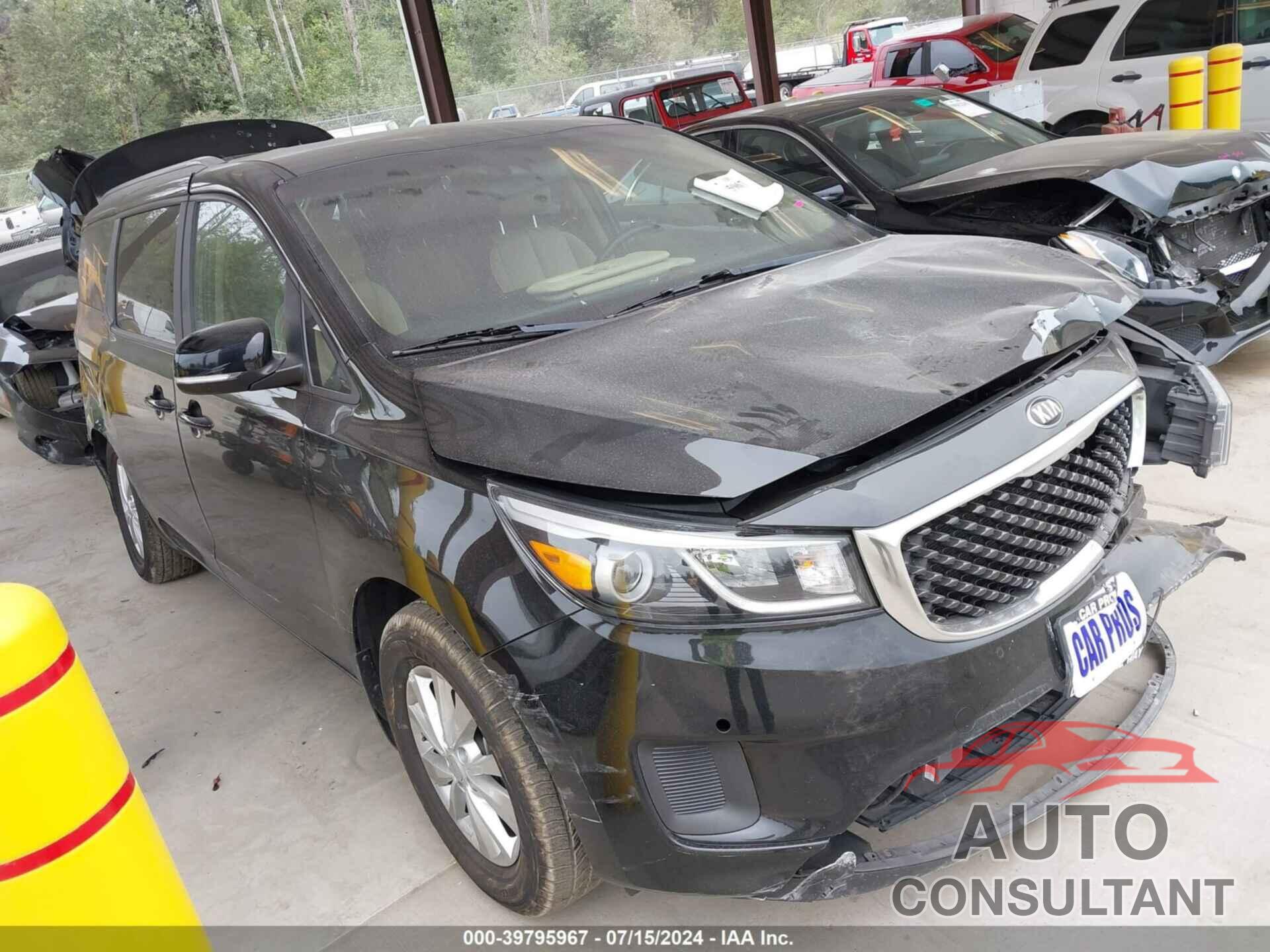 KIA SEDONA 2017 - KNDMB5C10H6324099