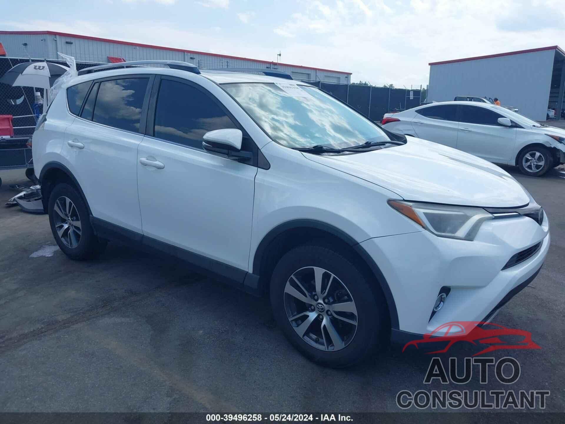 TOYOTA RAV4 2017 - JTMWFREV2HJ114380