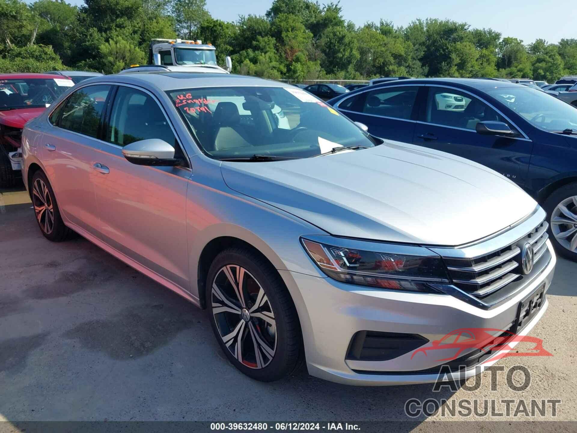 VOLKSWAGEN PASSAT 2021 - 1VWSA7A30MC011833